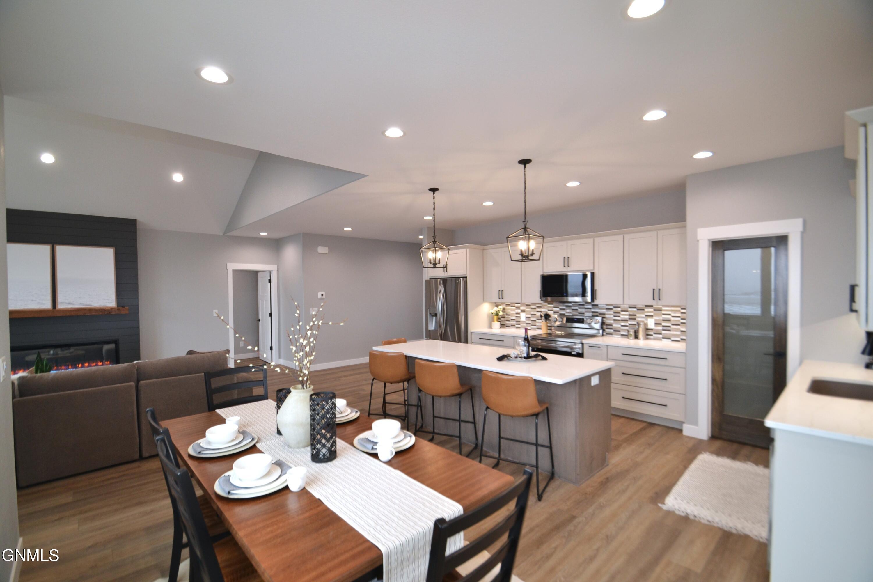 property viewer photo 16