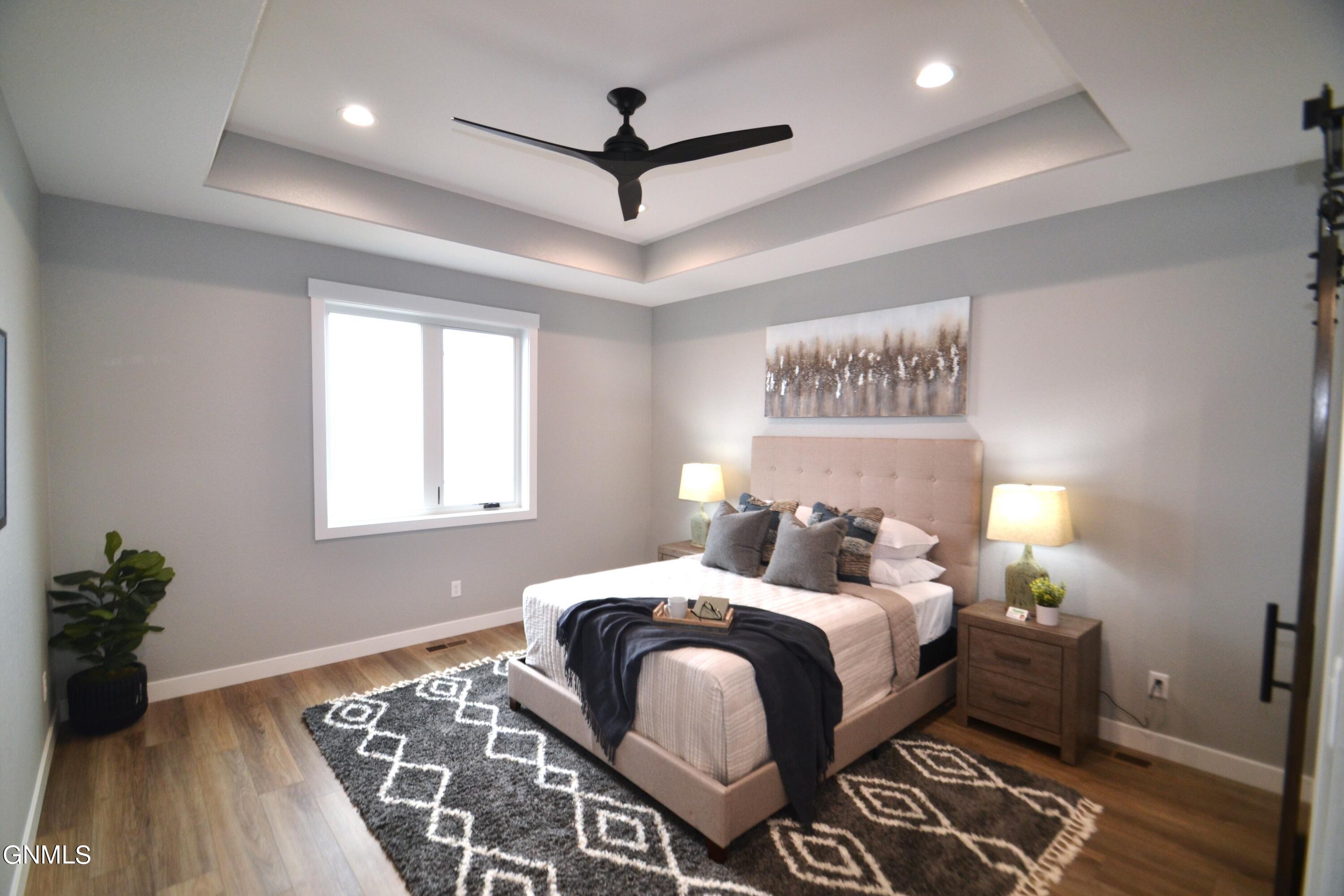 property viewer photo 25