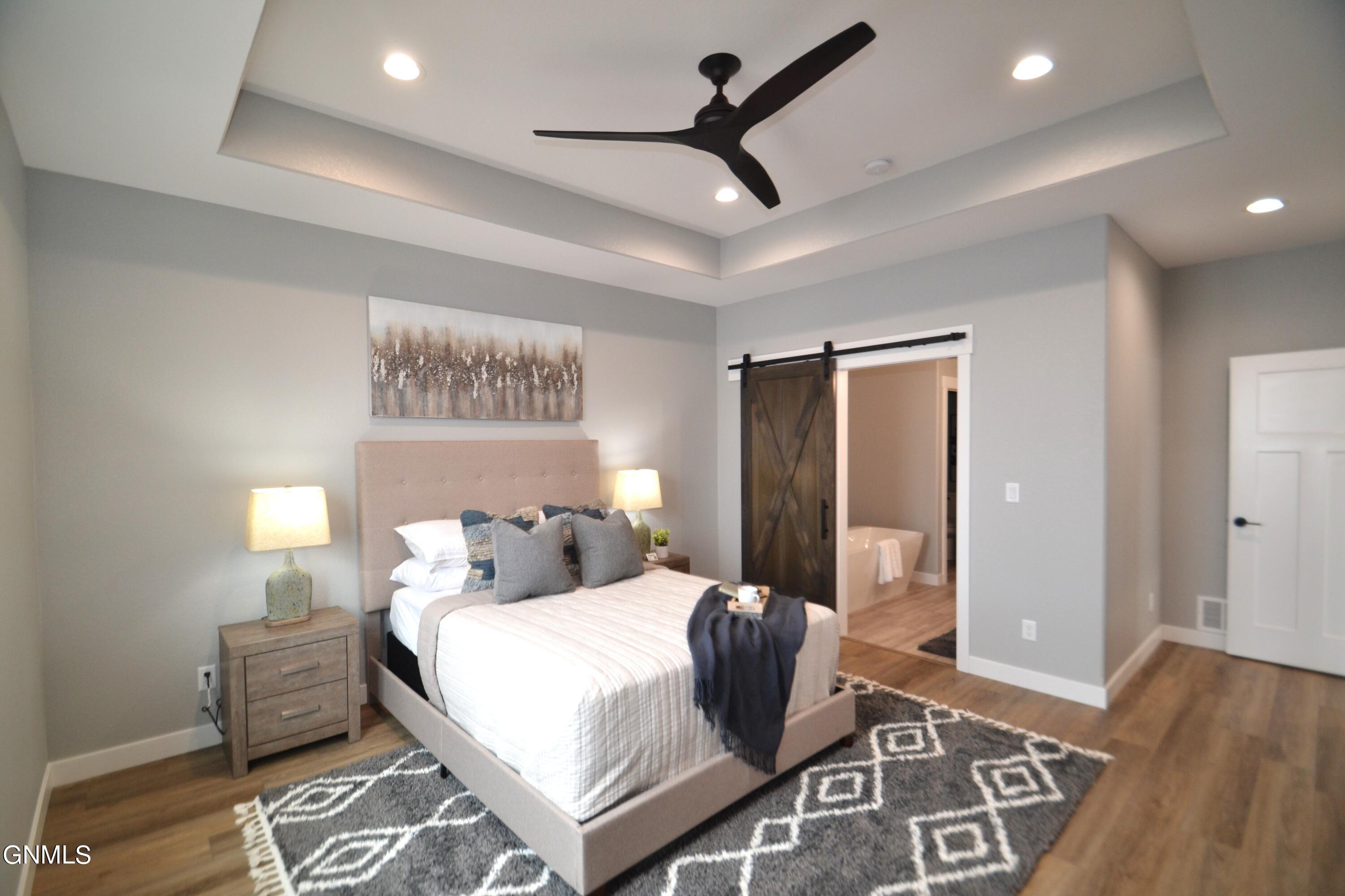property viewer photo 26