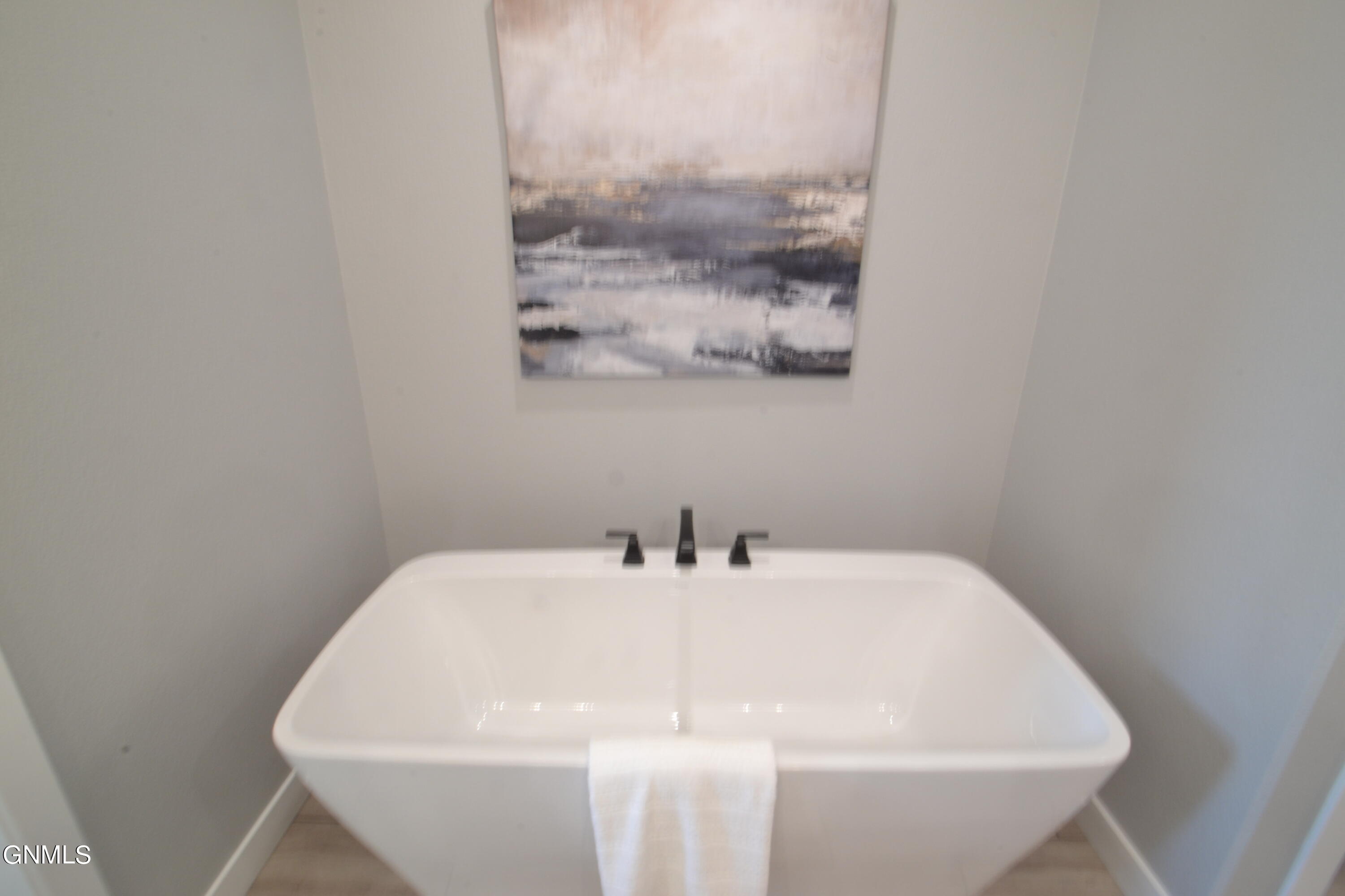 property viewer photo 28