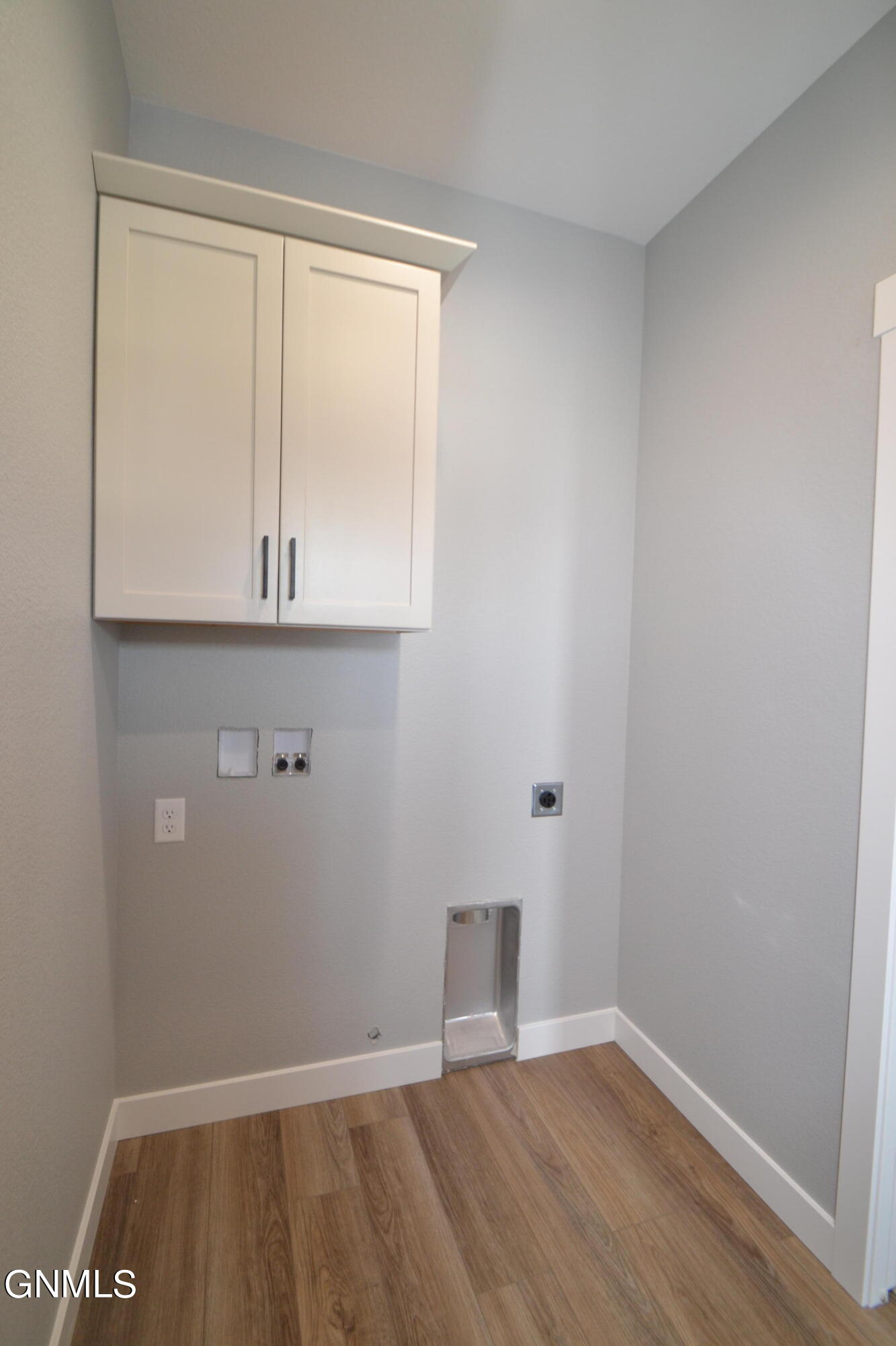 property viewer photo 35