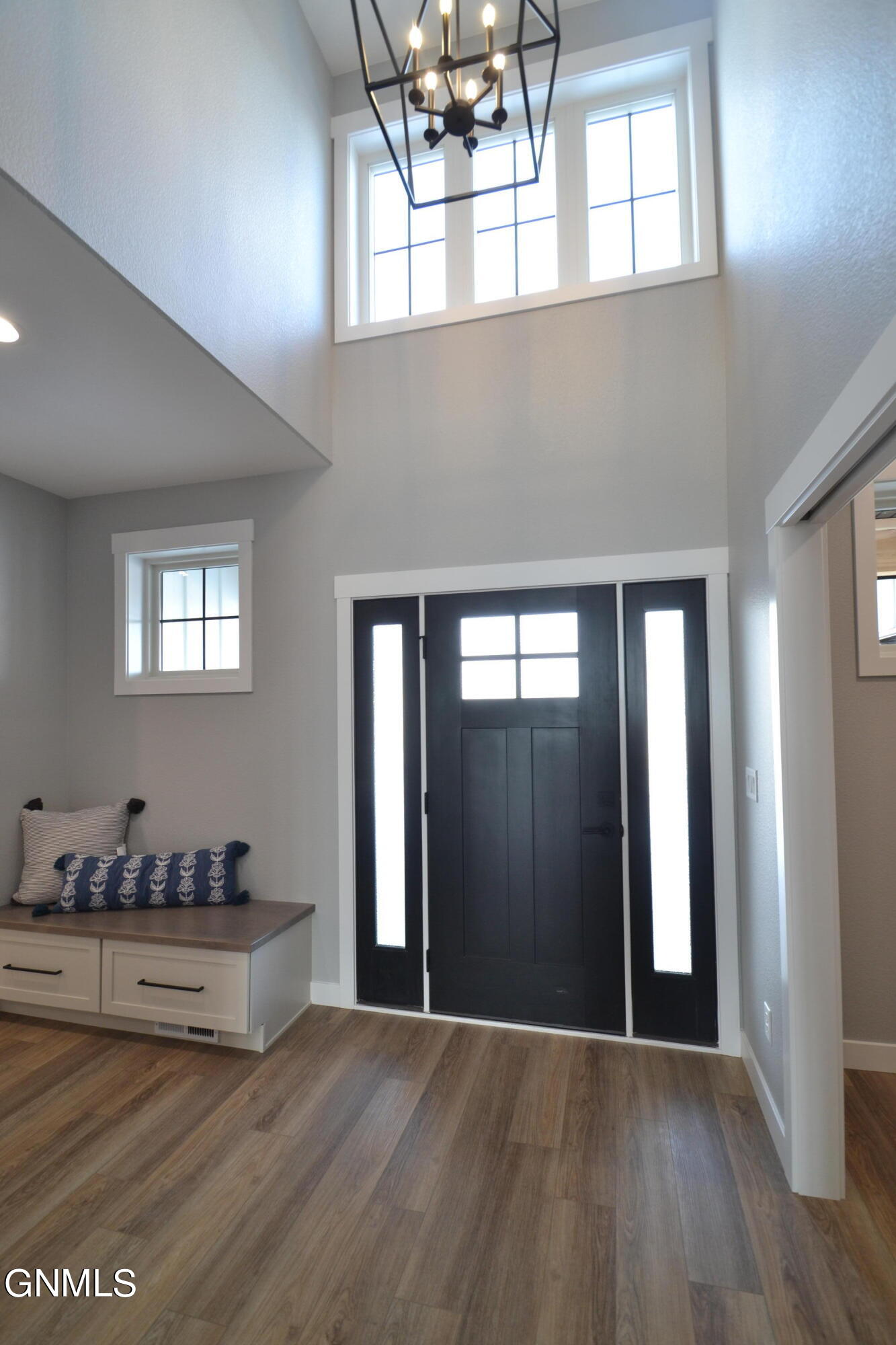 property viewer photo 4