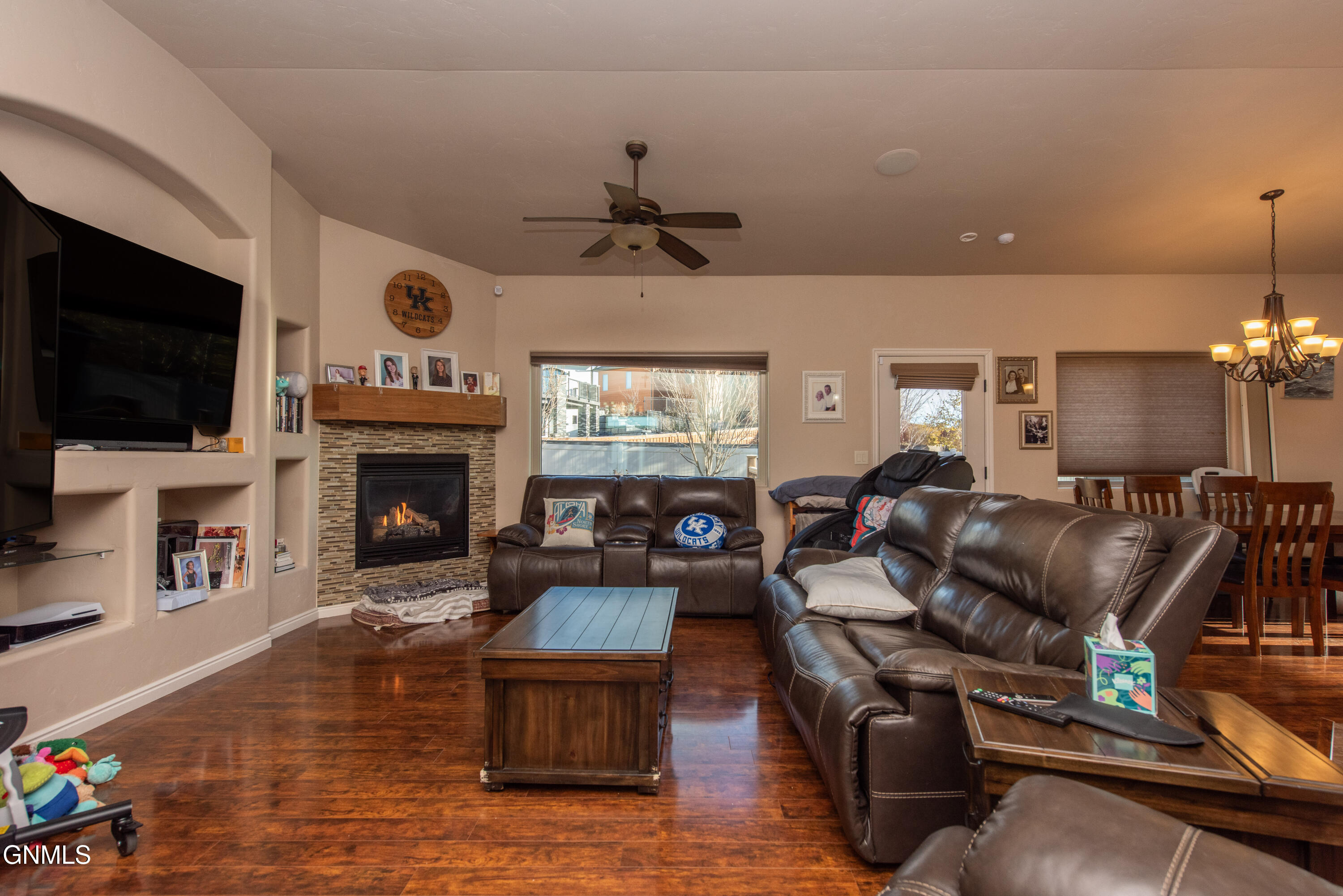 property viewer photo 20