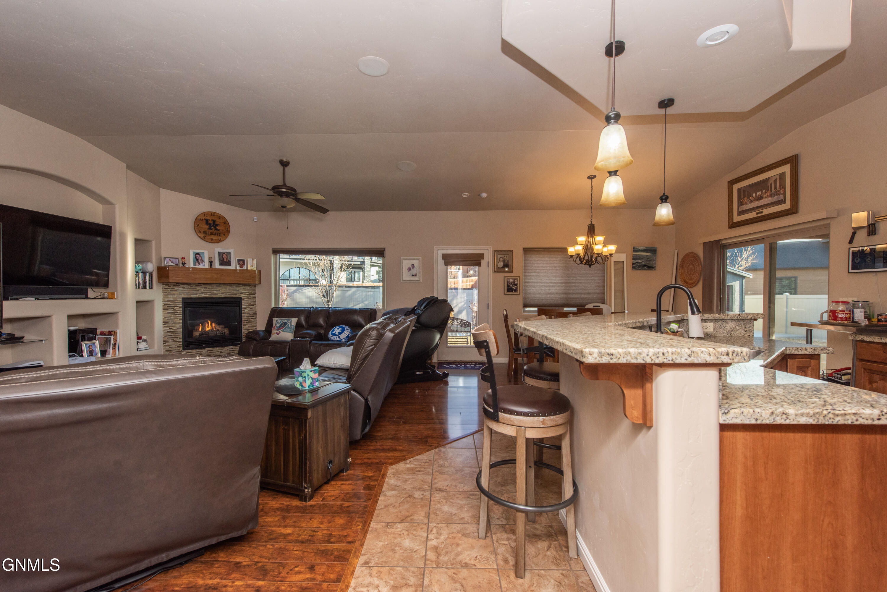 property viewer photo 24