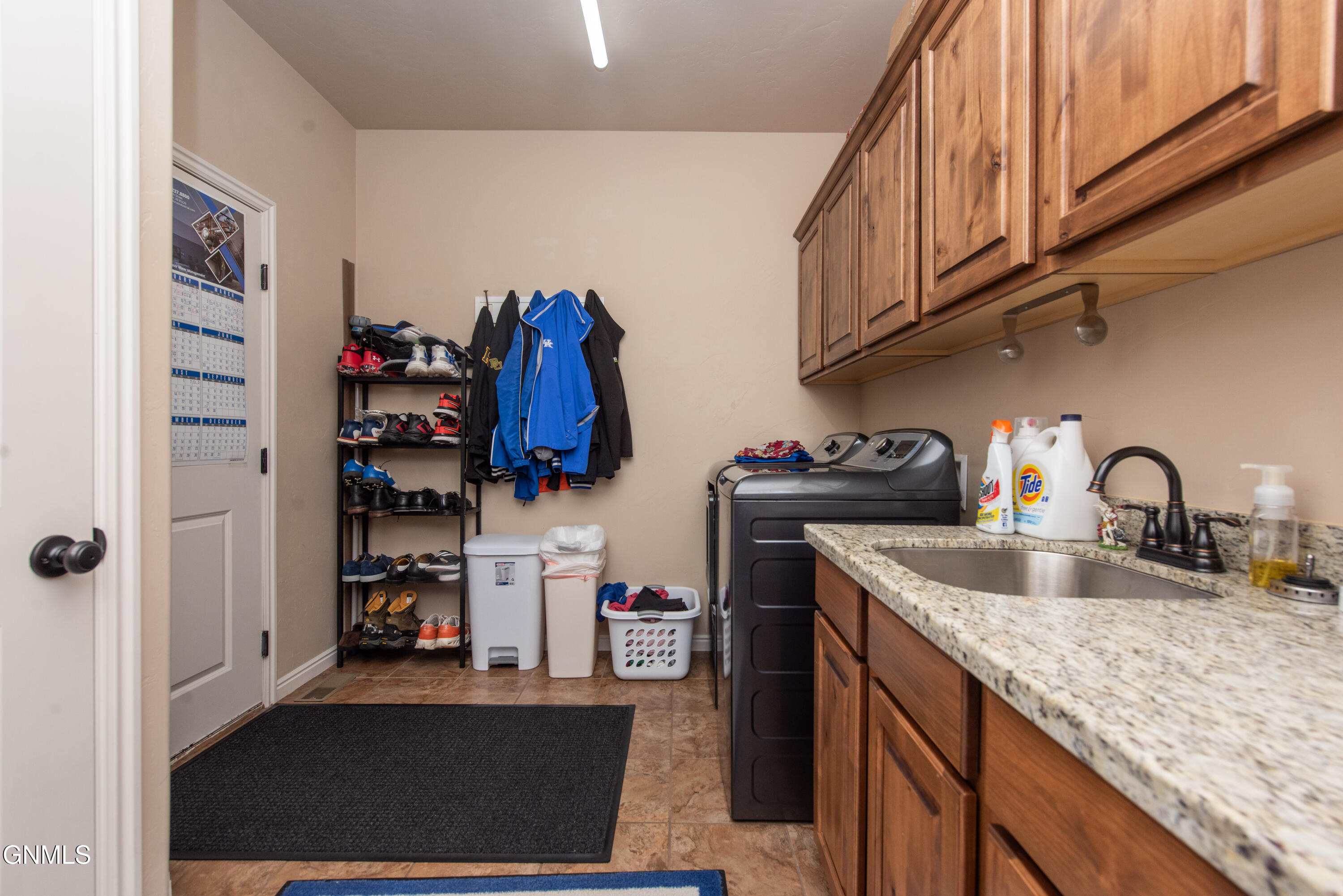 property viewer photo 29