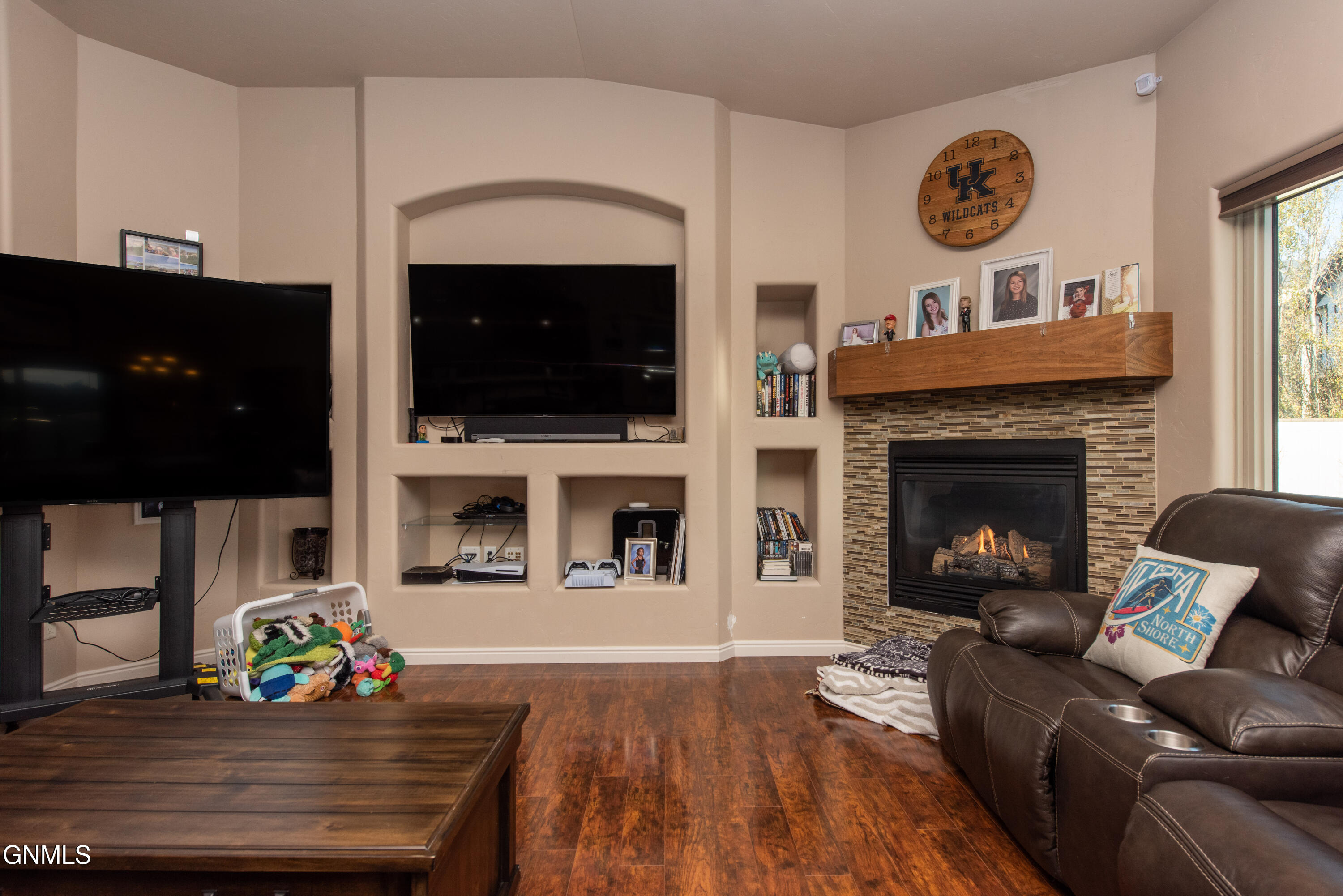 property viewer photo 31