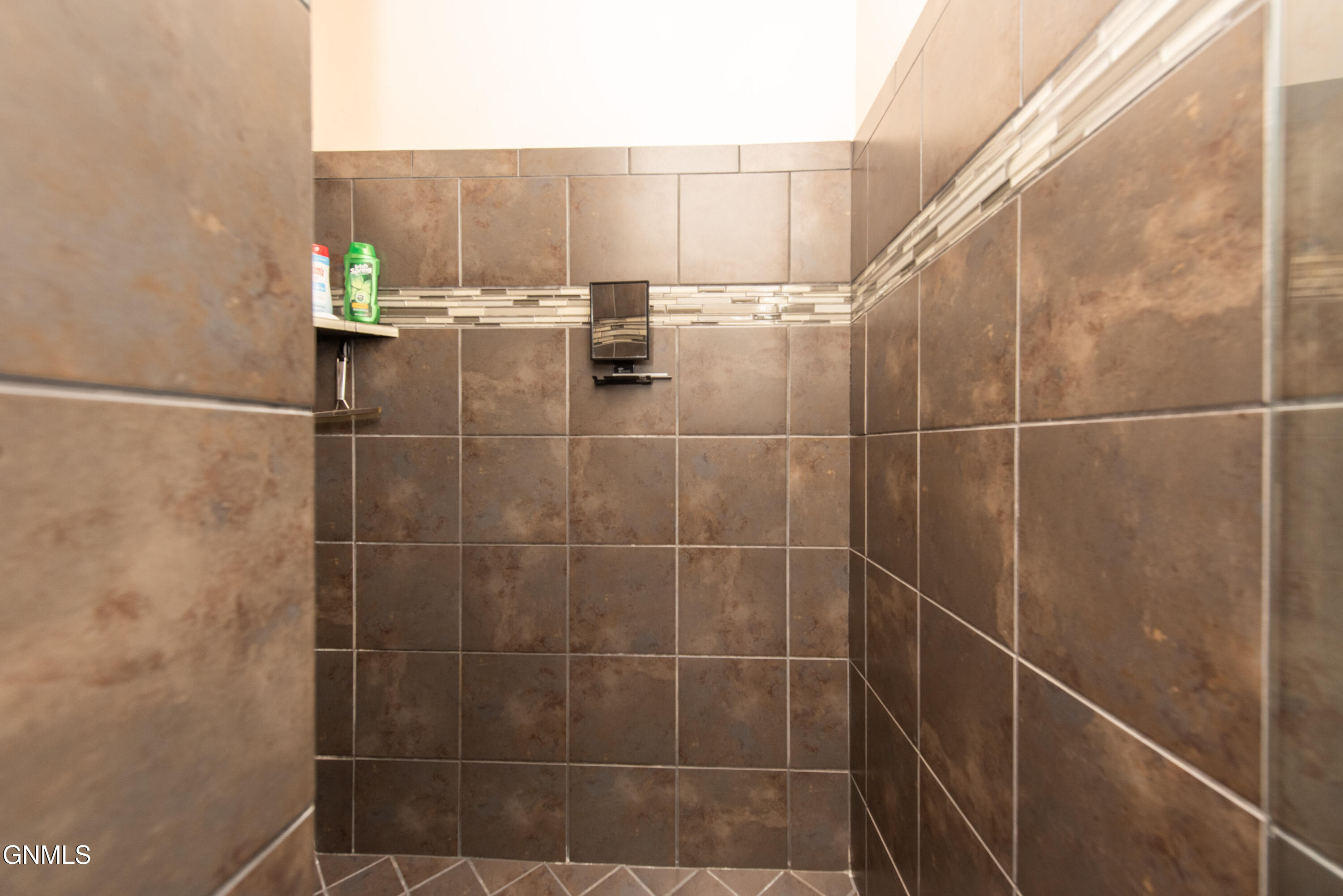 property viewer photo 34