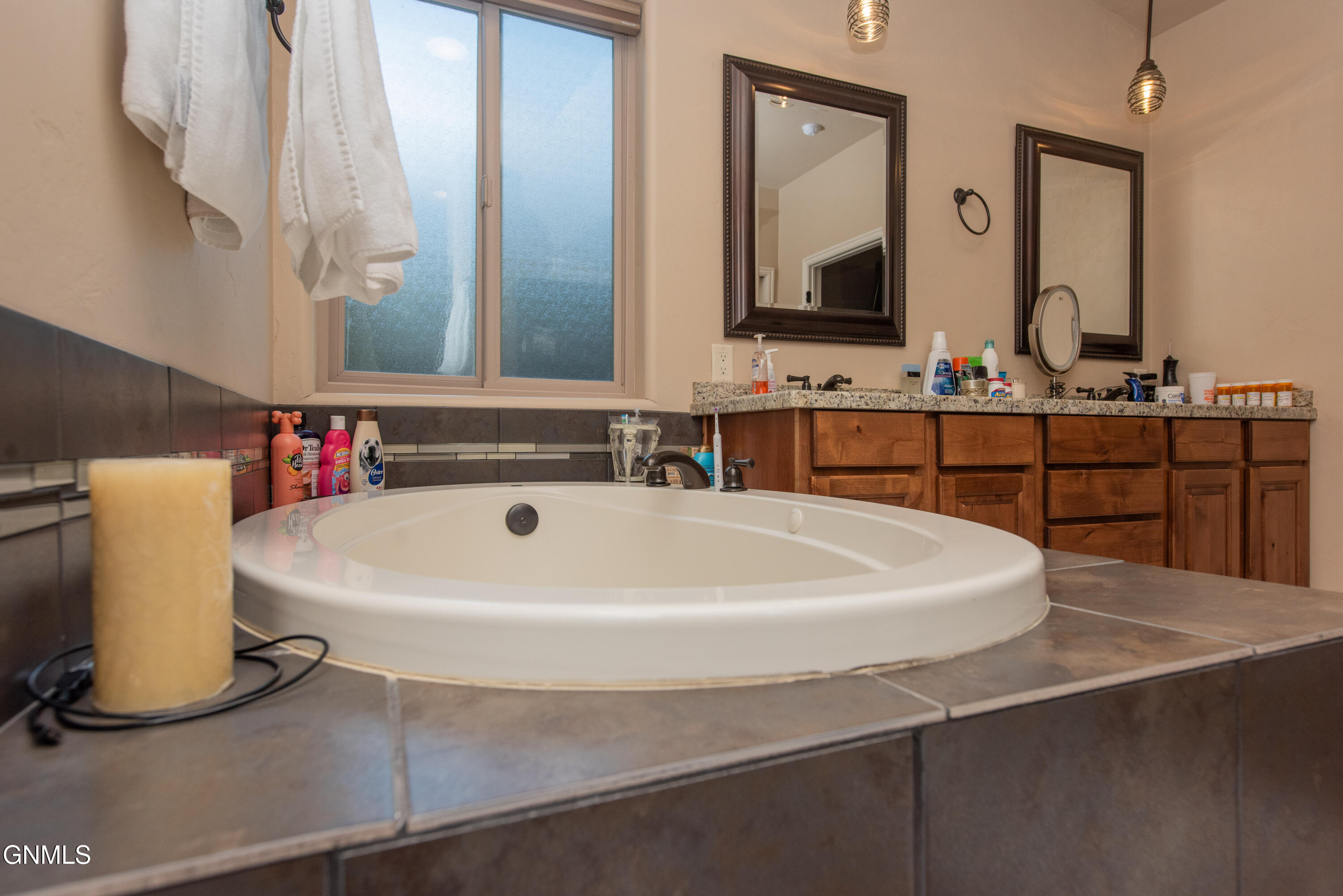 property viewer photo 36