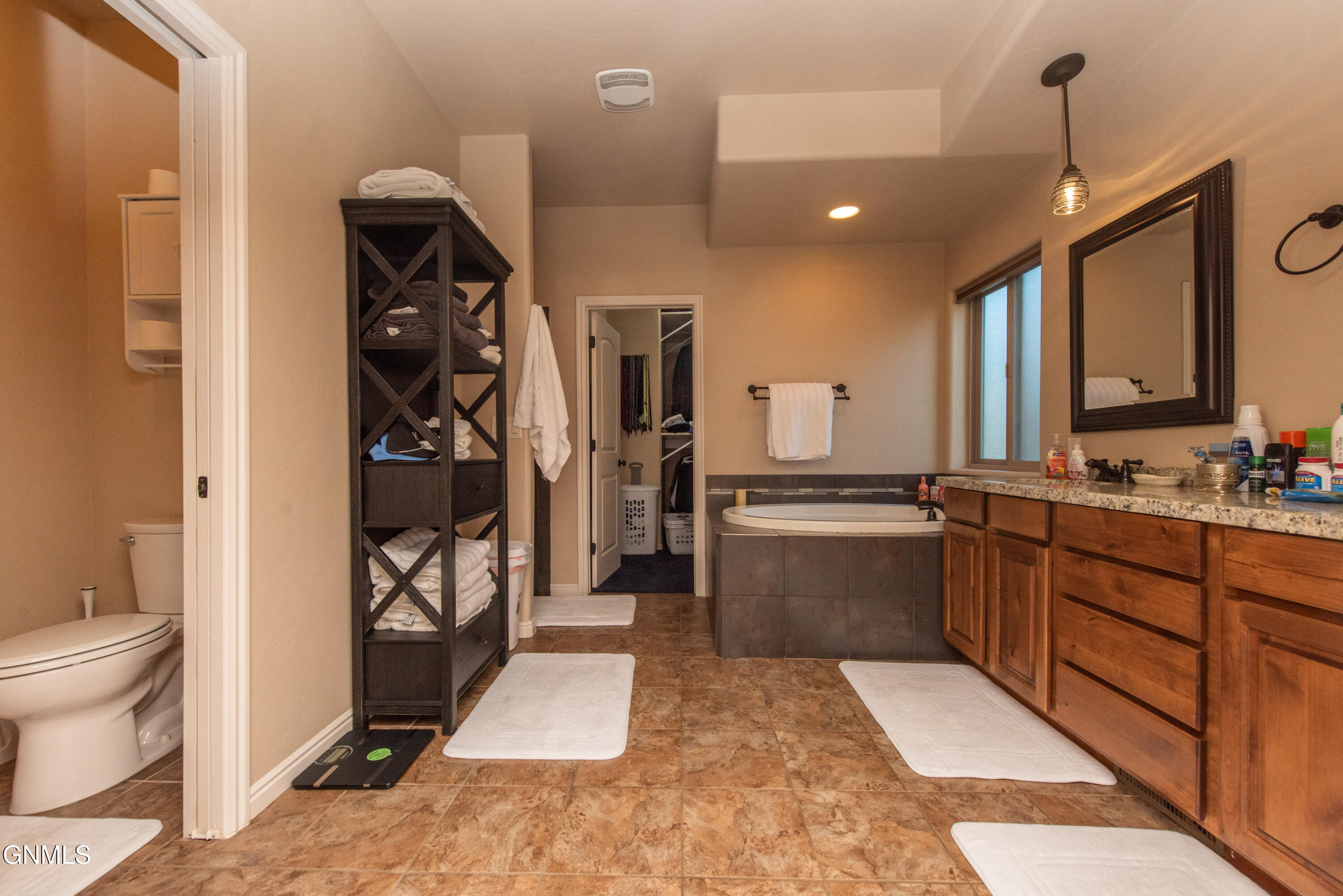 property viewer photo 41