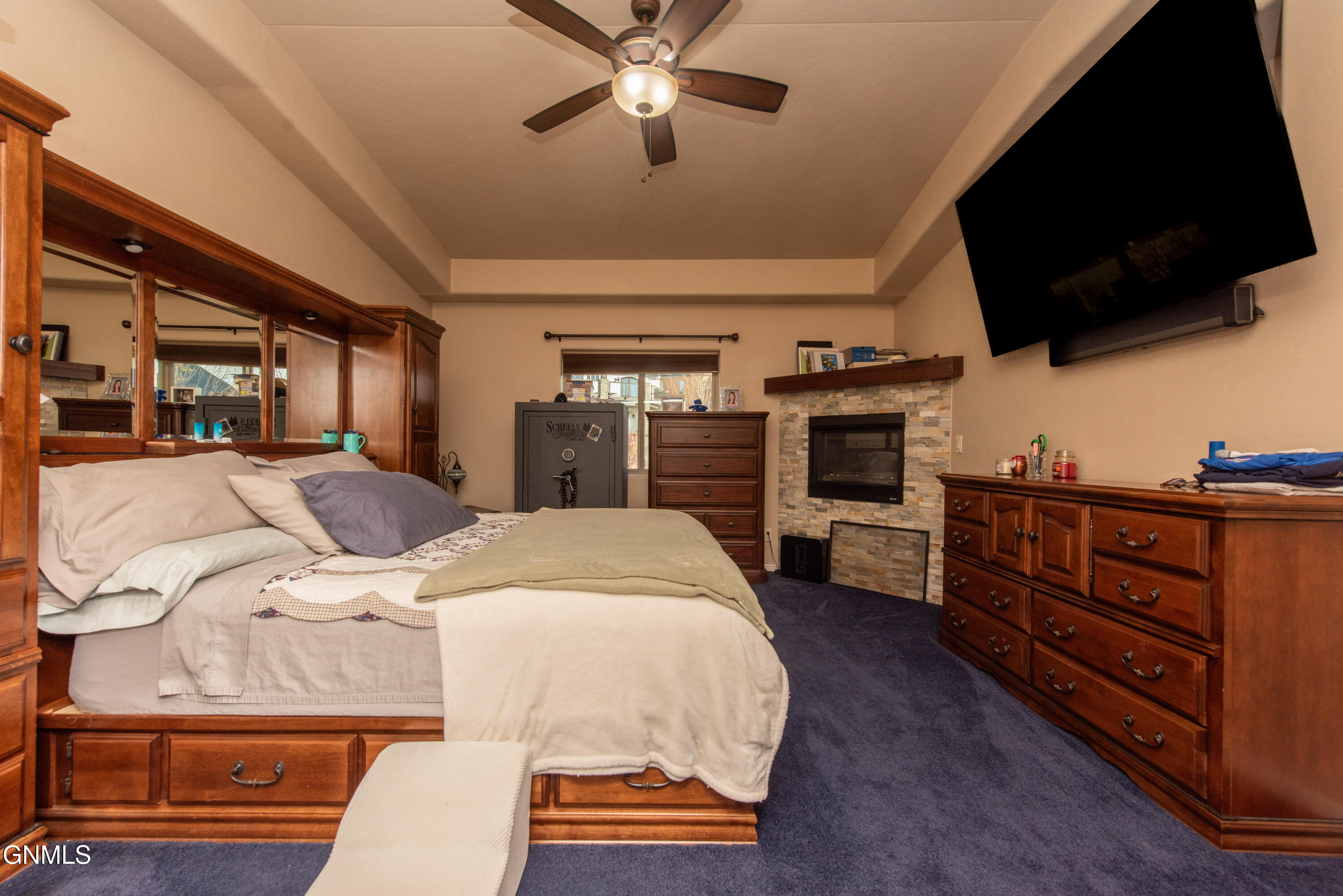 property viewer photo 44