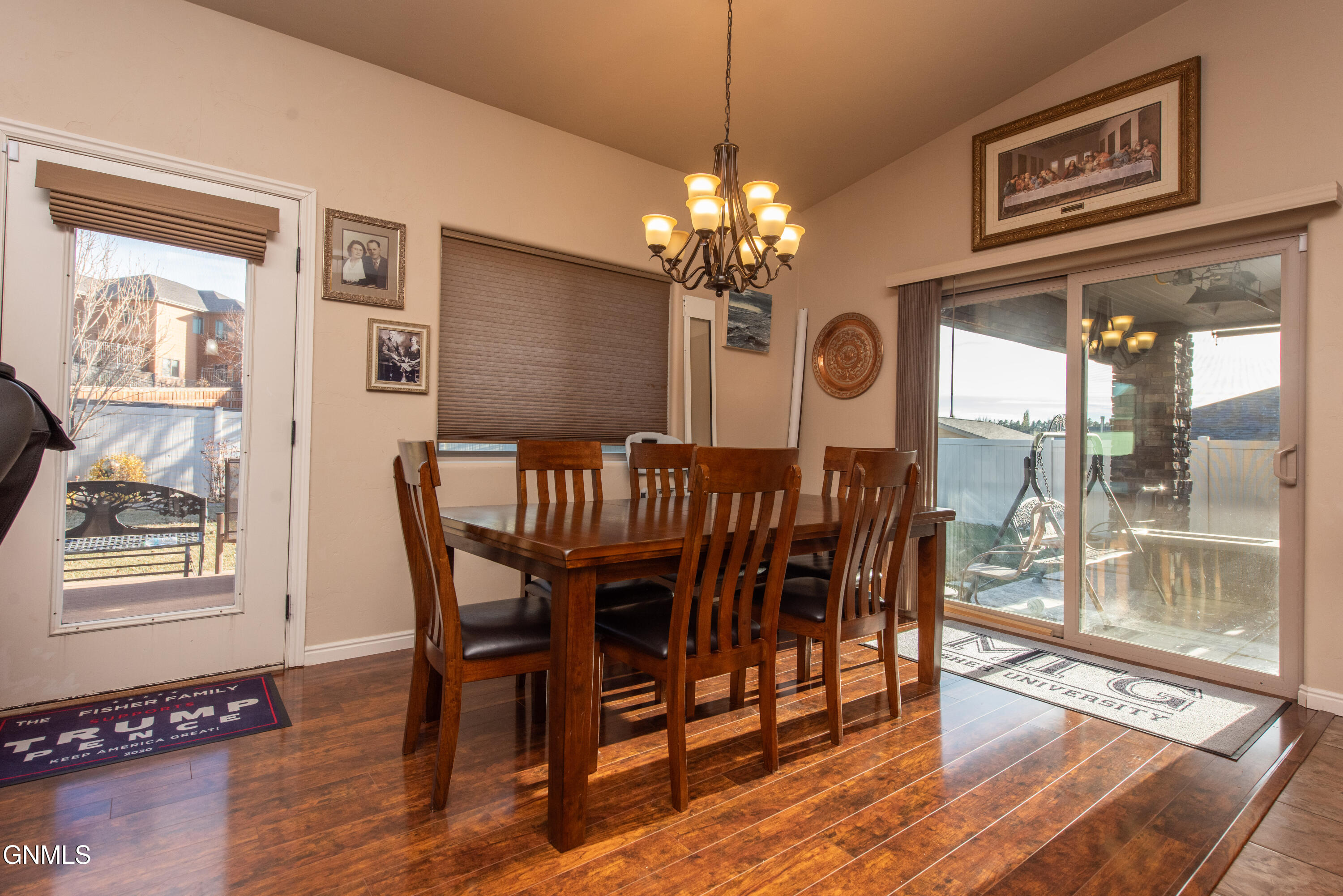 property viewer photo 52