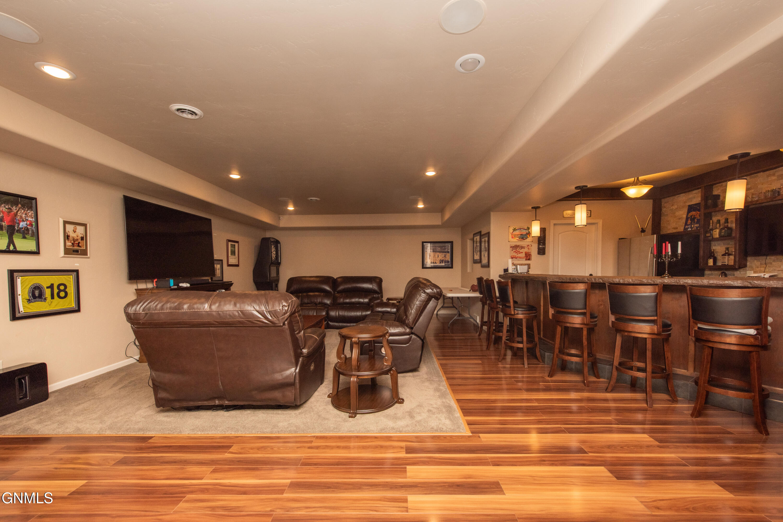property viewer photo 56