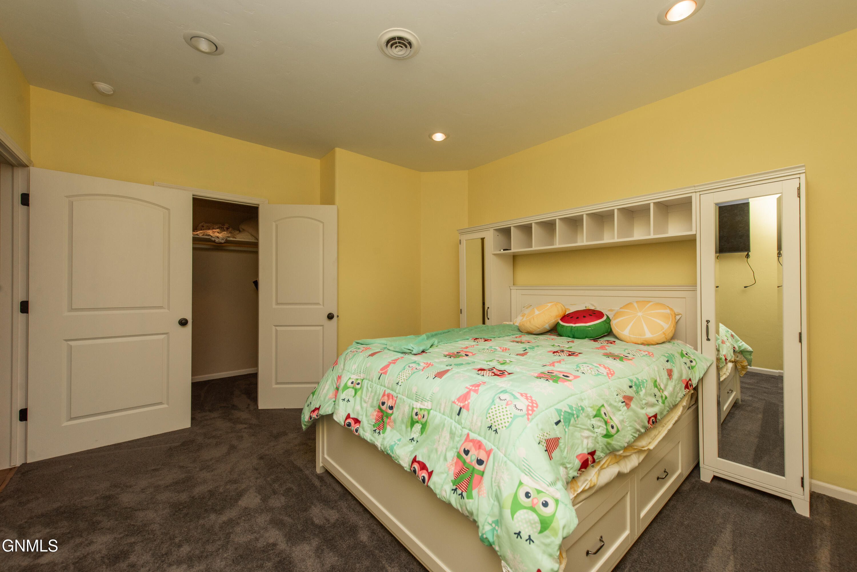 property viewer photo 68