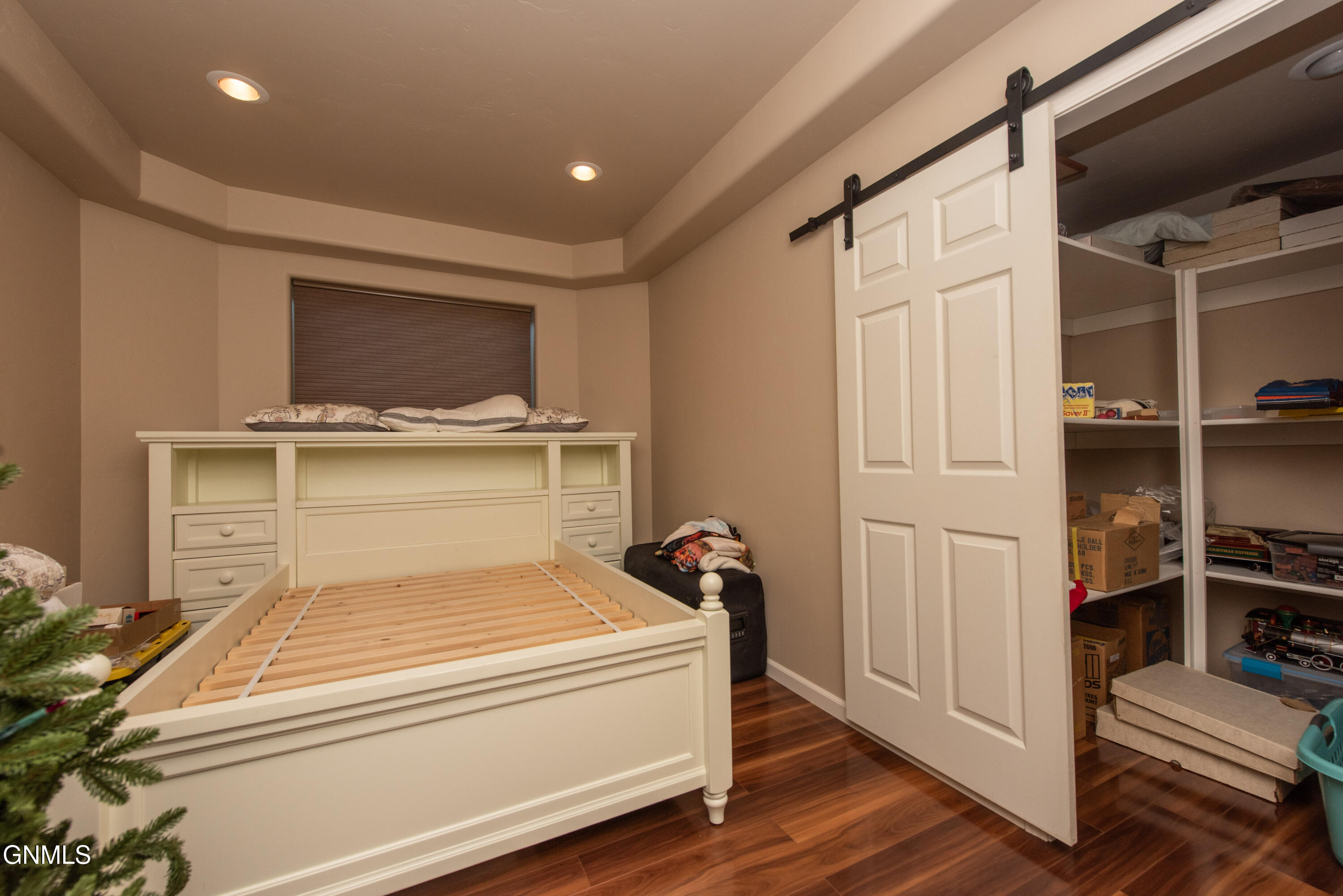 property viewer photo 70