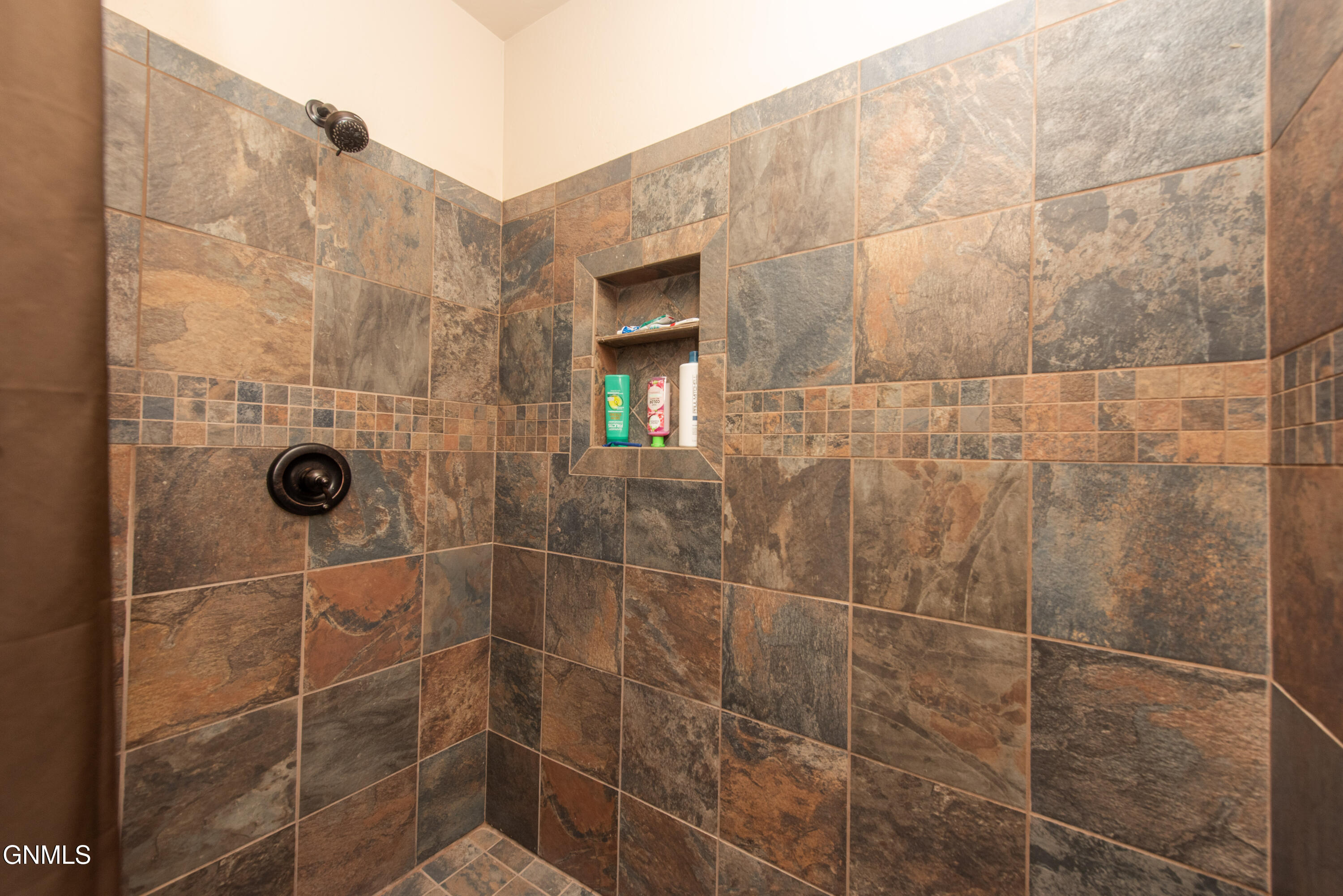 property viewer photo 73