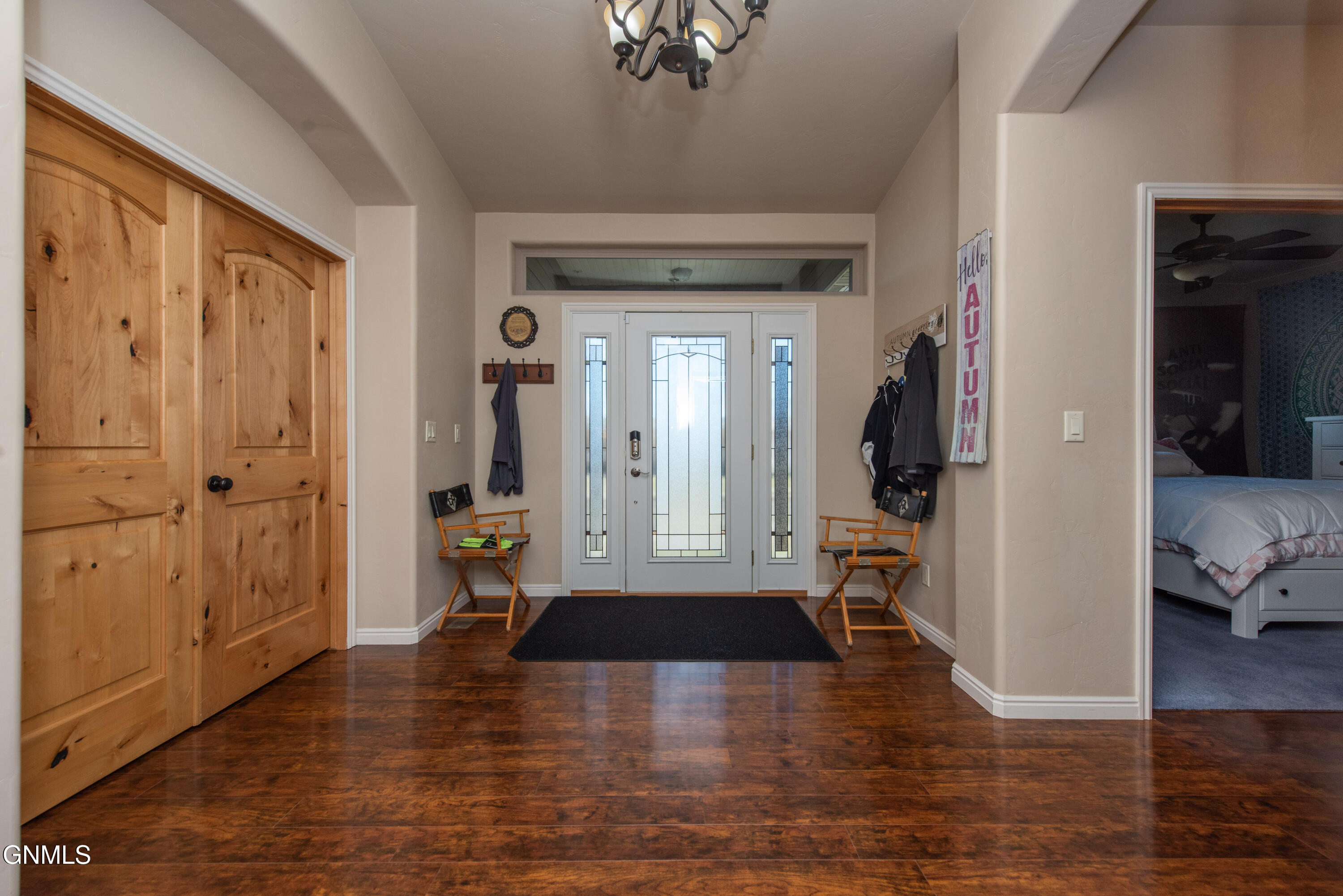 property viewer photo 9