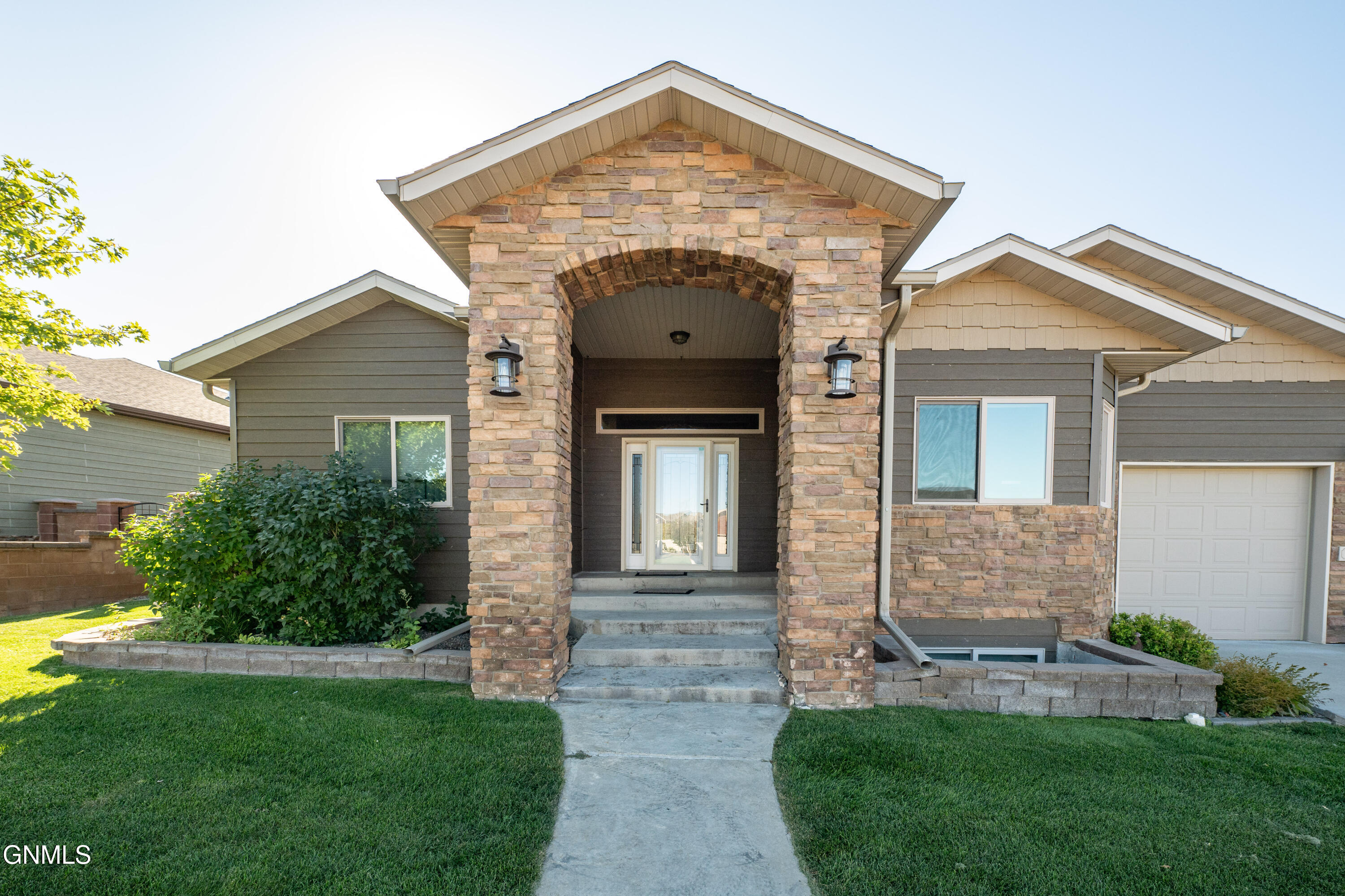 property viewer photo 90