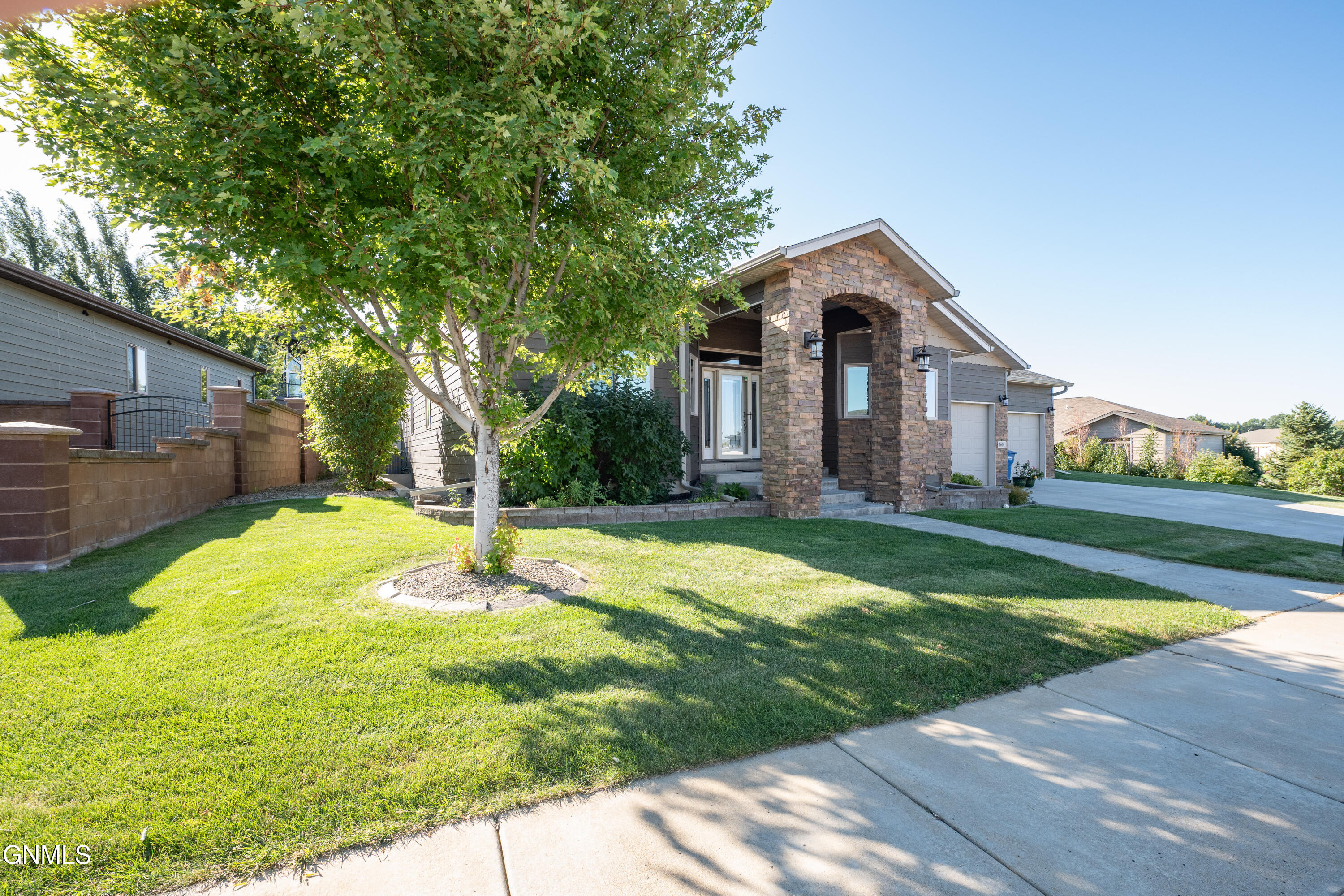property viewer photo 91