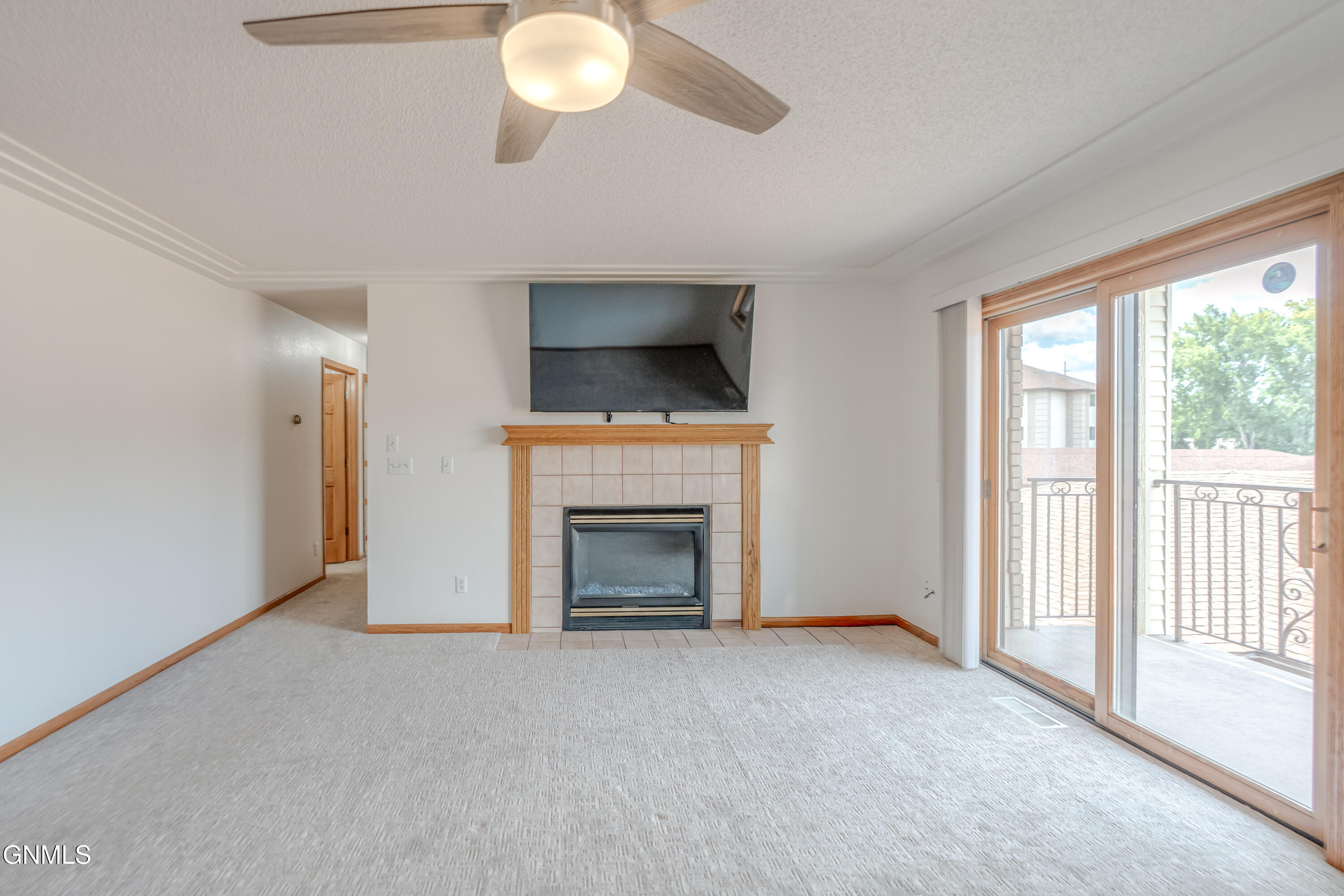 property viewer photo 11