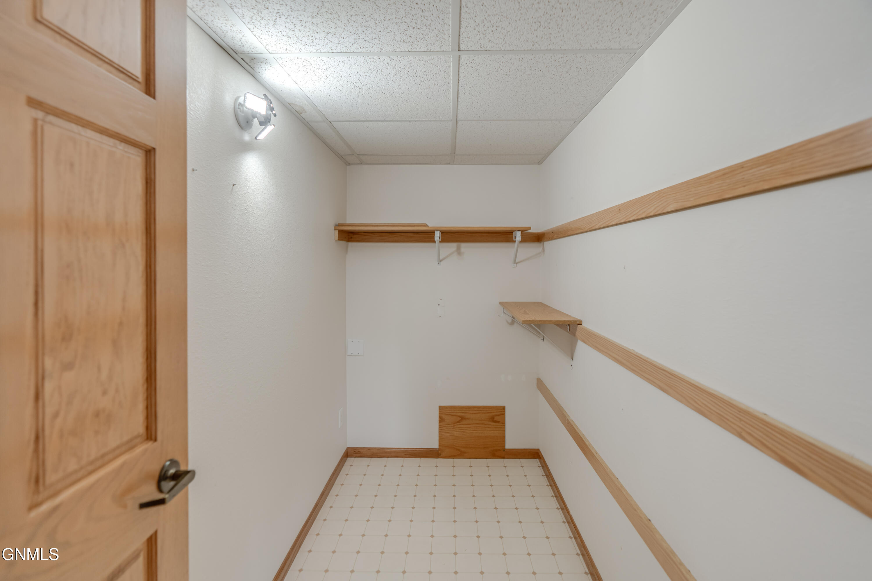 property viewer photo 18