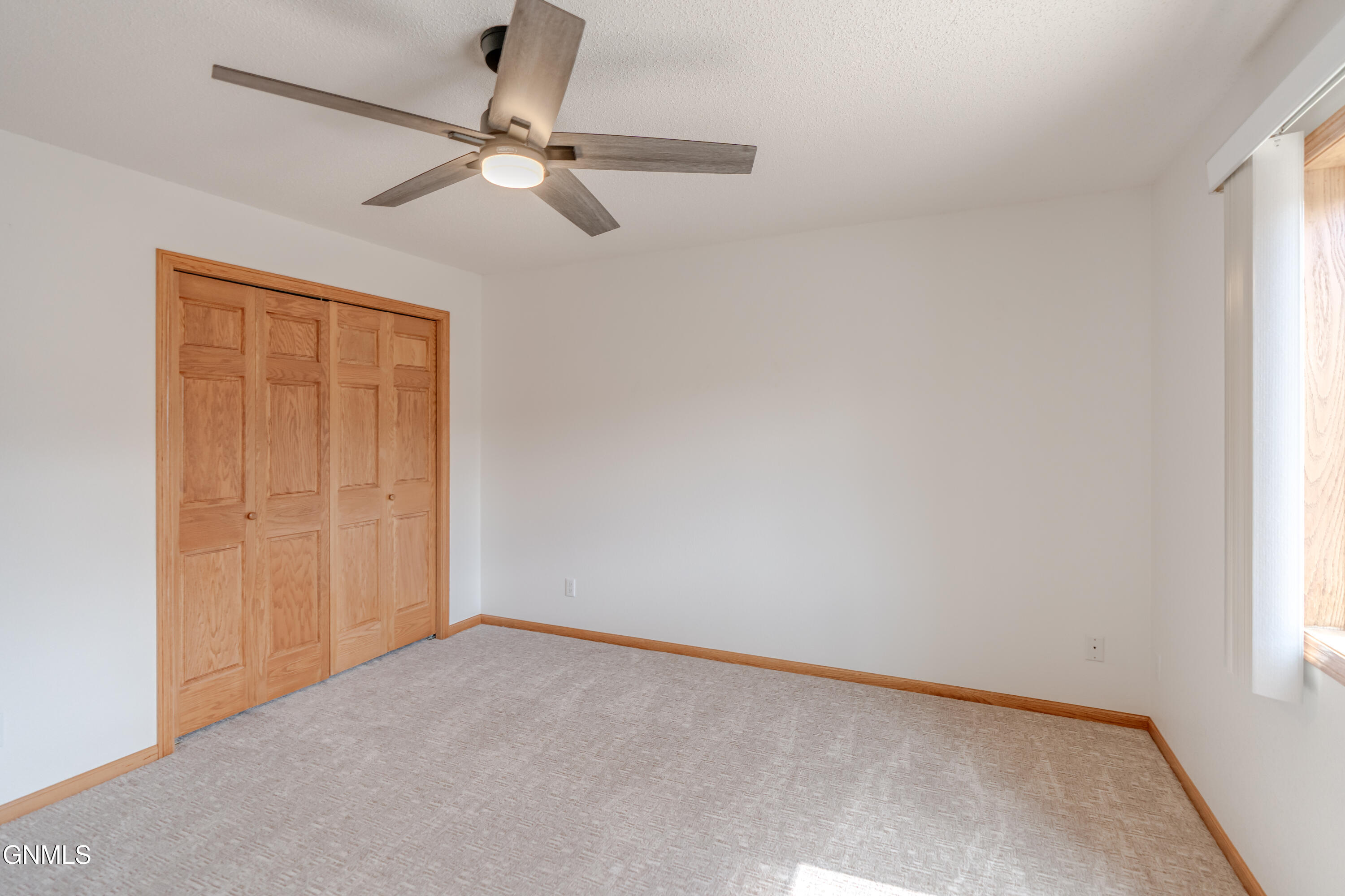 property viewer photo 20