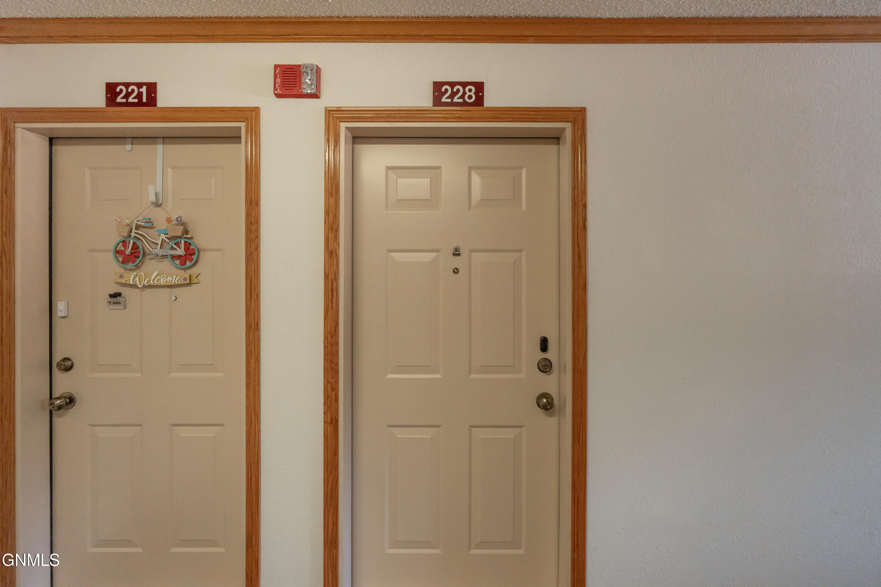 property viewer photo 36