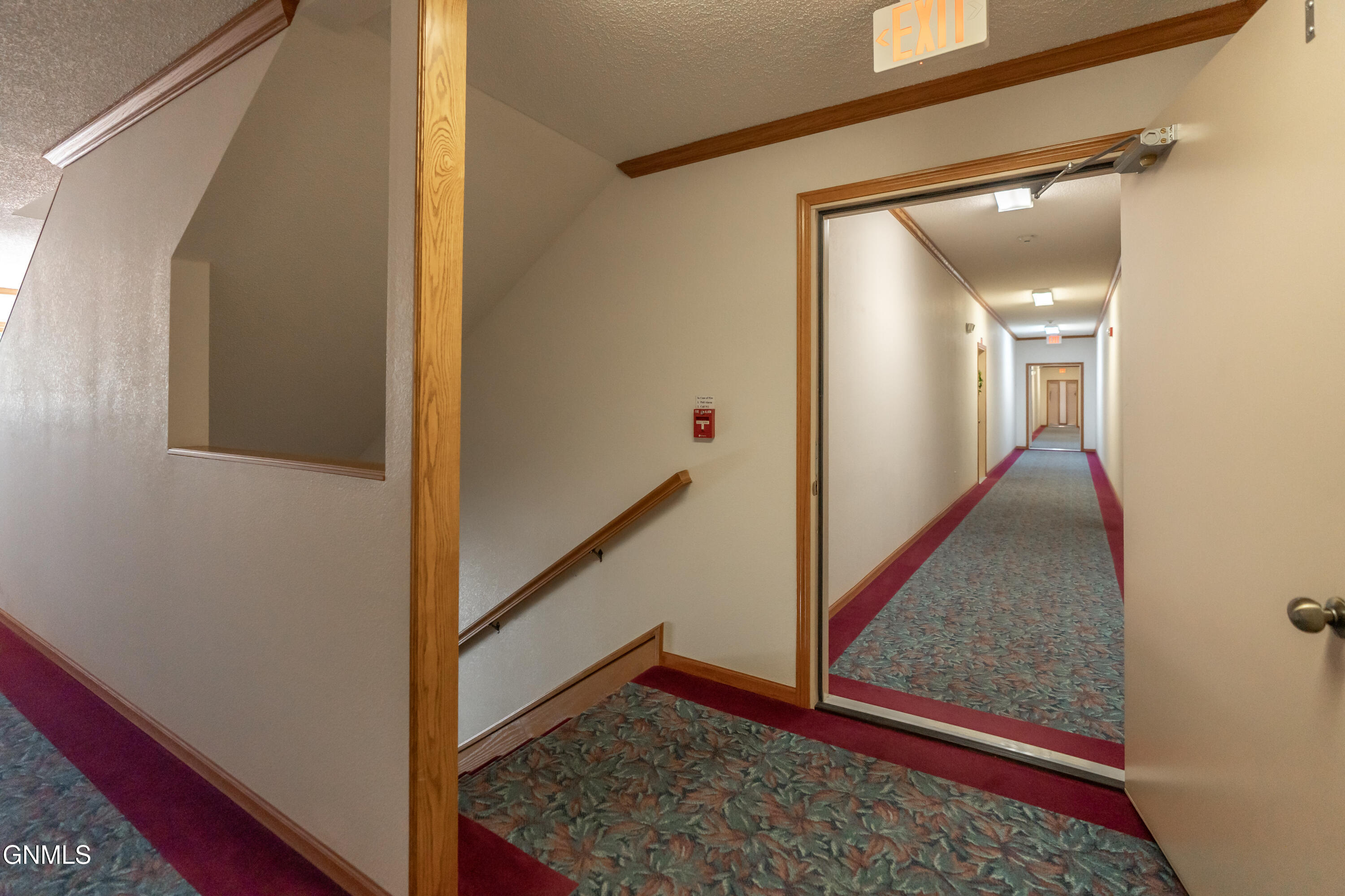 property viewer photo 37
