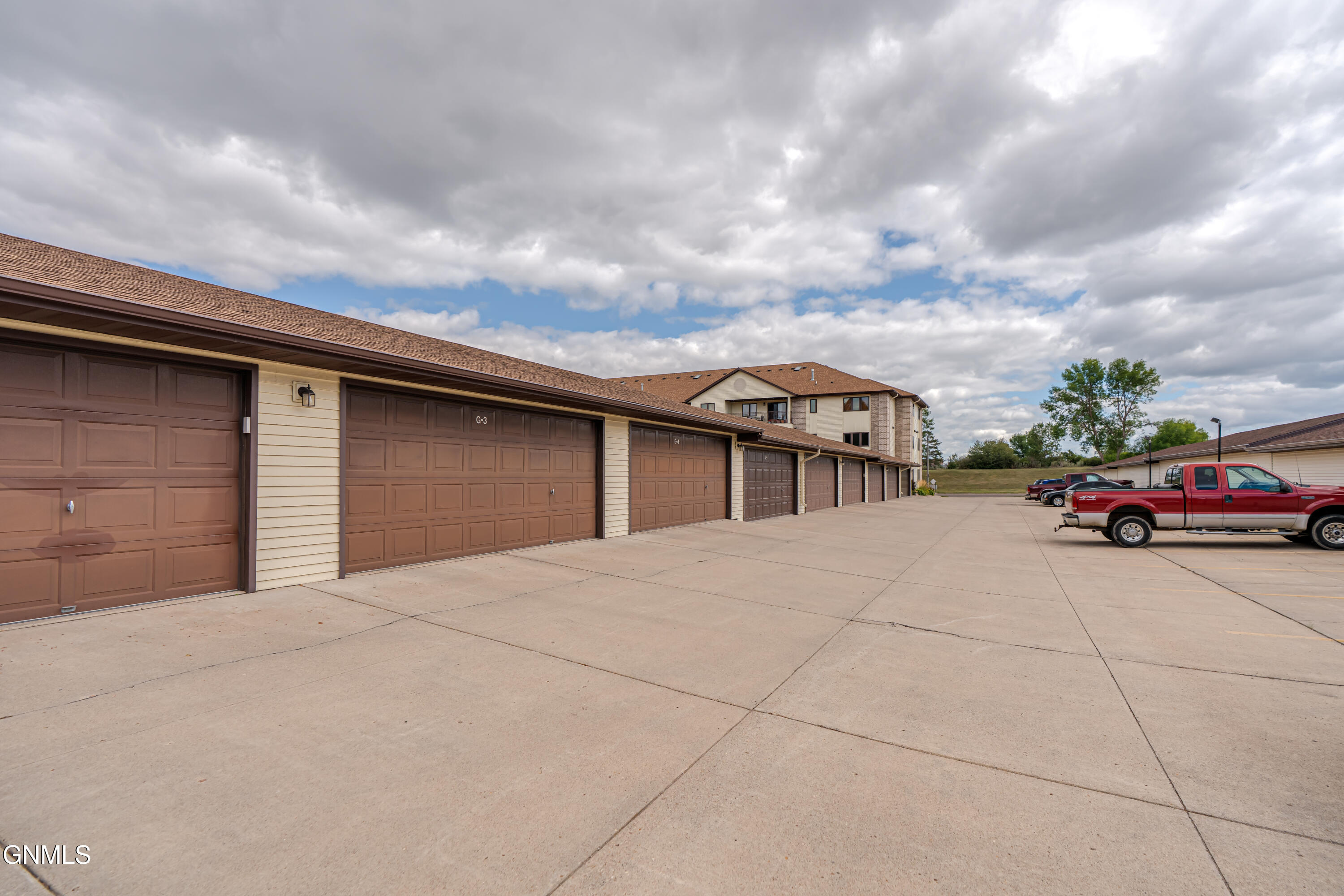 property viewer photo 58