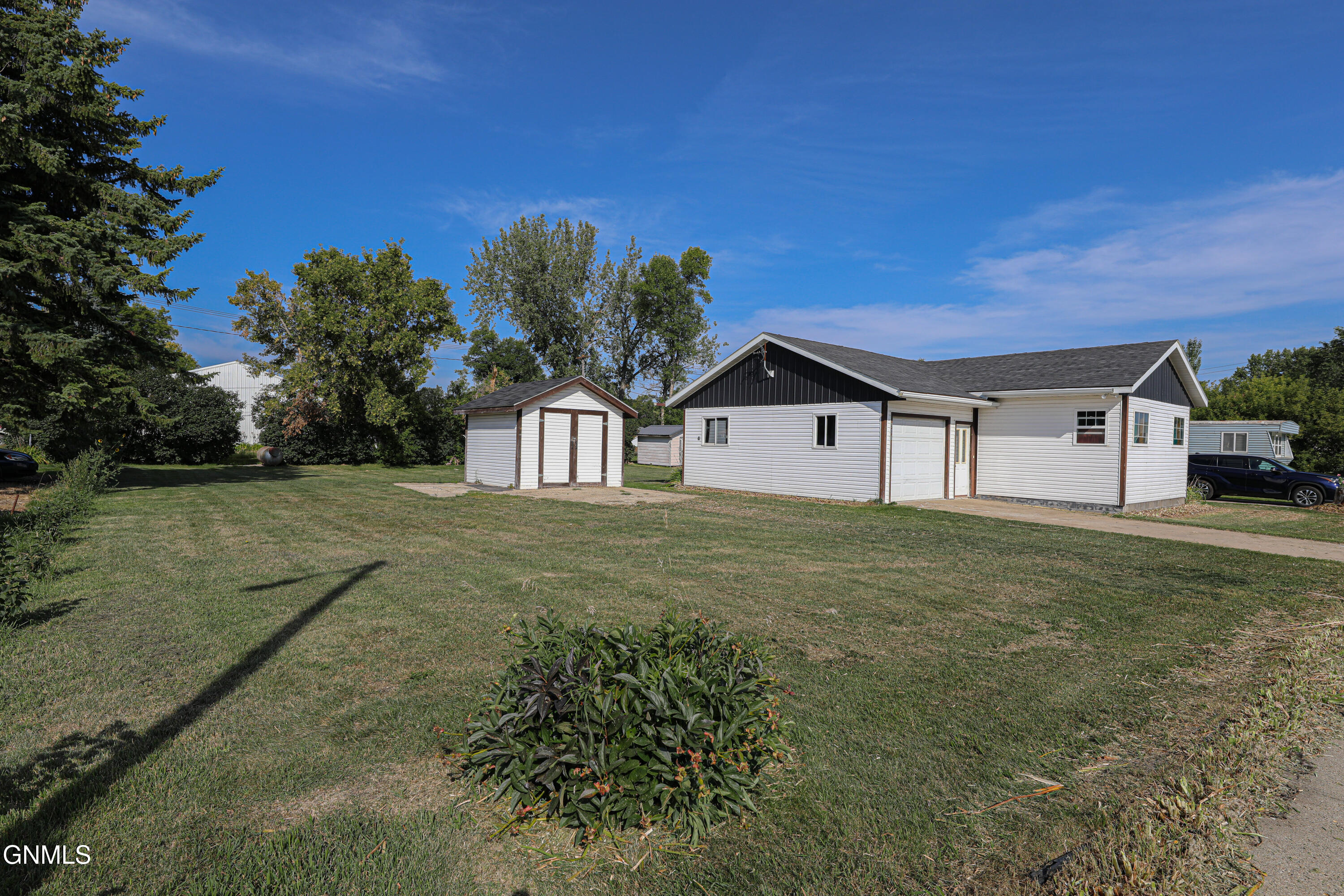 property viewer photo 24