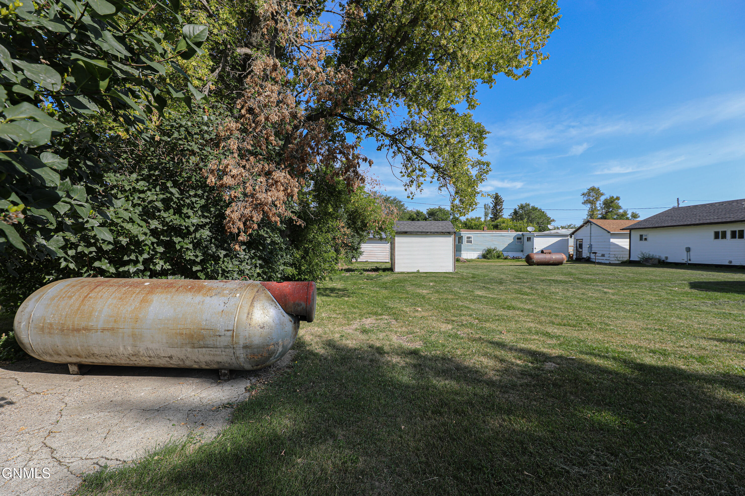 property viewer photo 26
