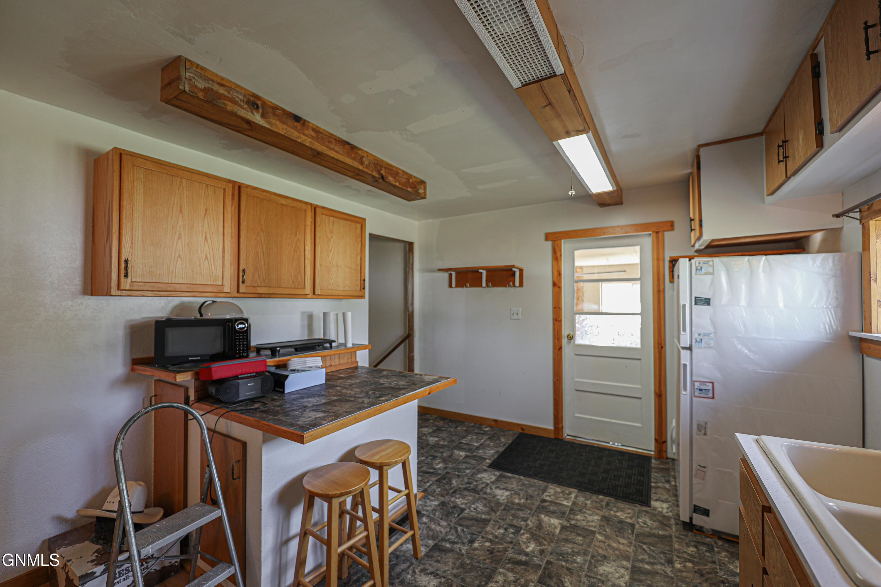 property viewer photo 7
