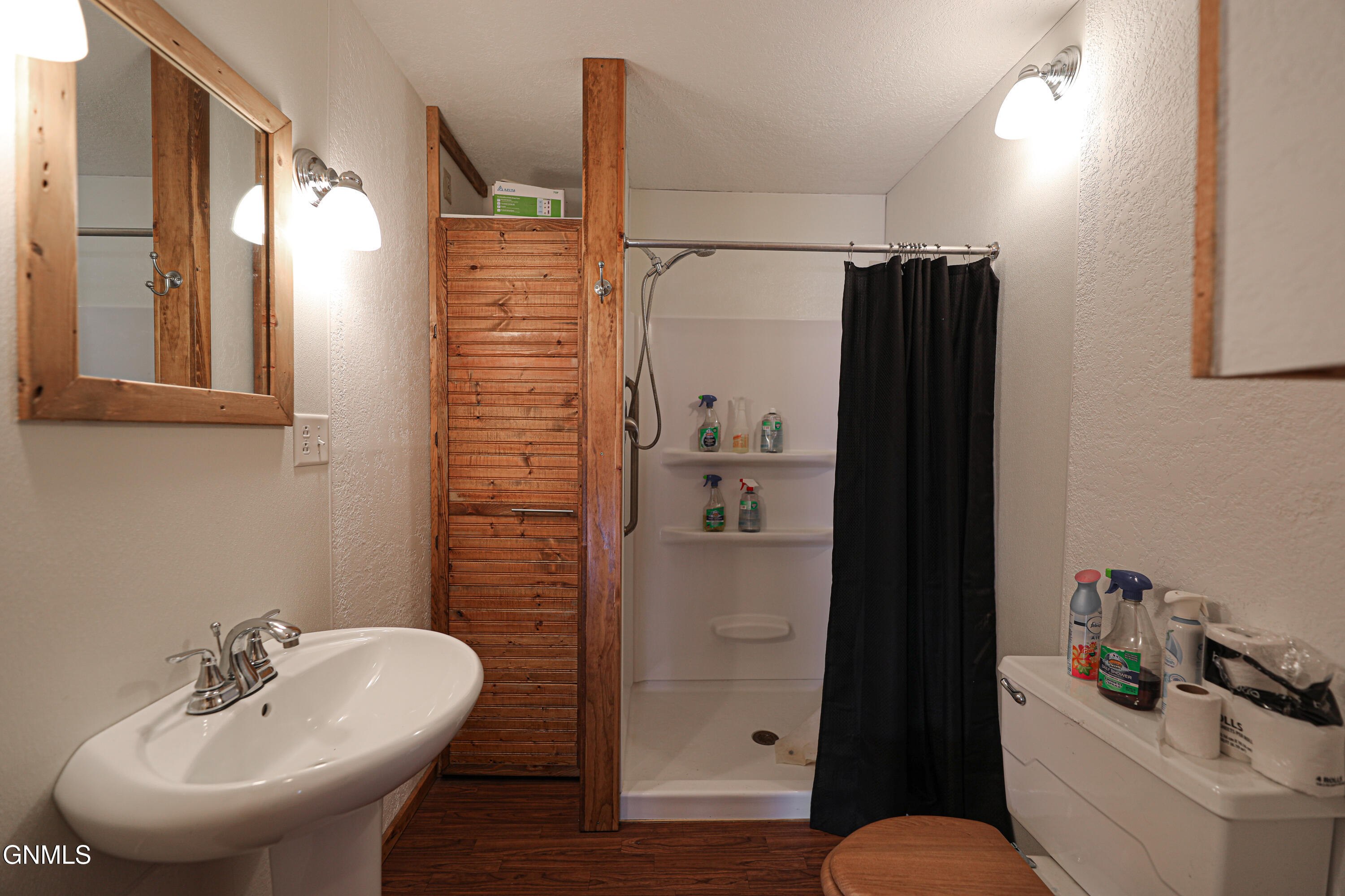 property viewer photo 9