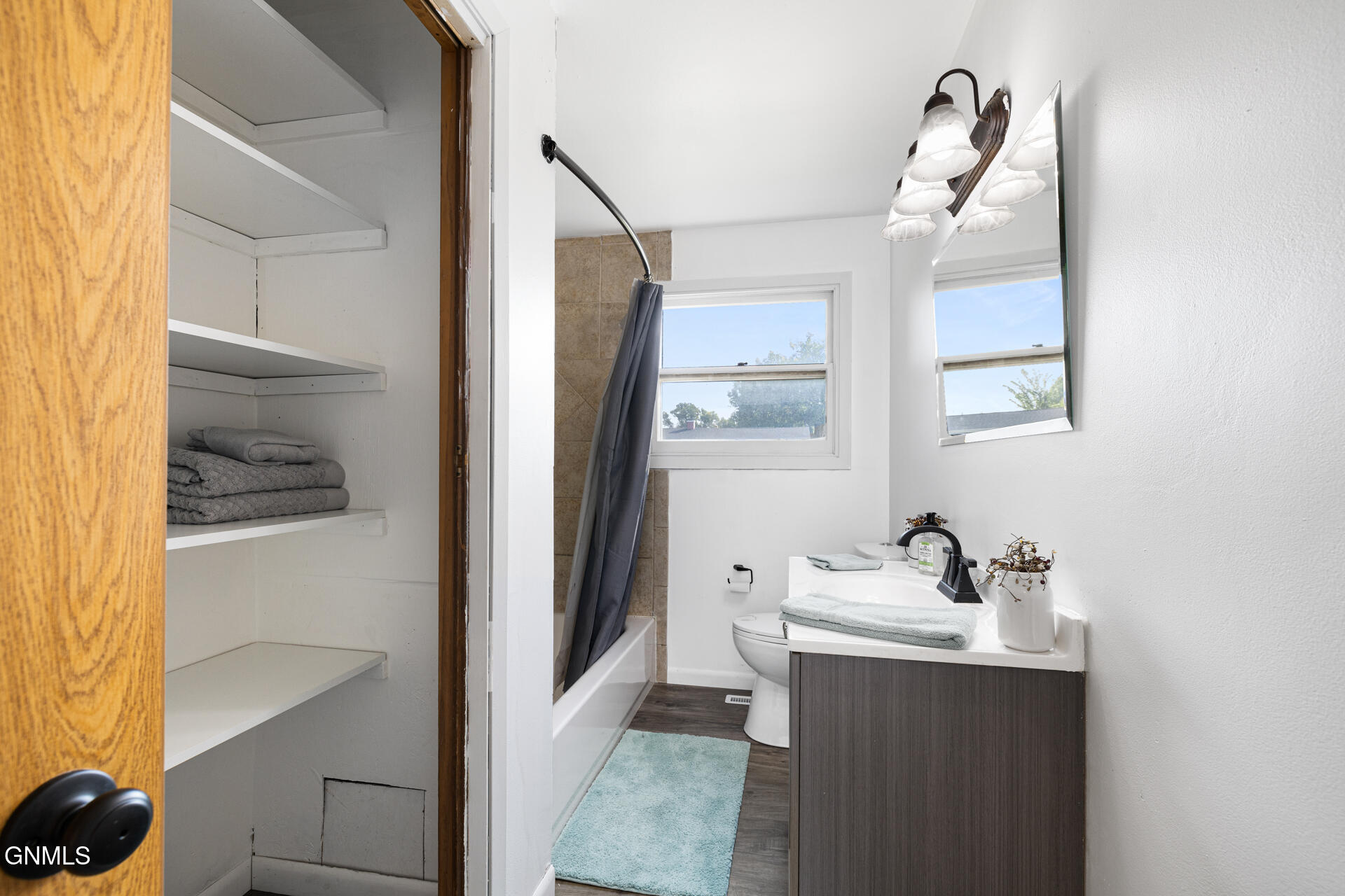 property viewer photo 19