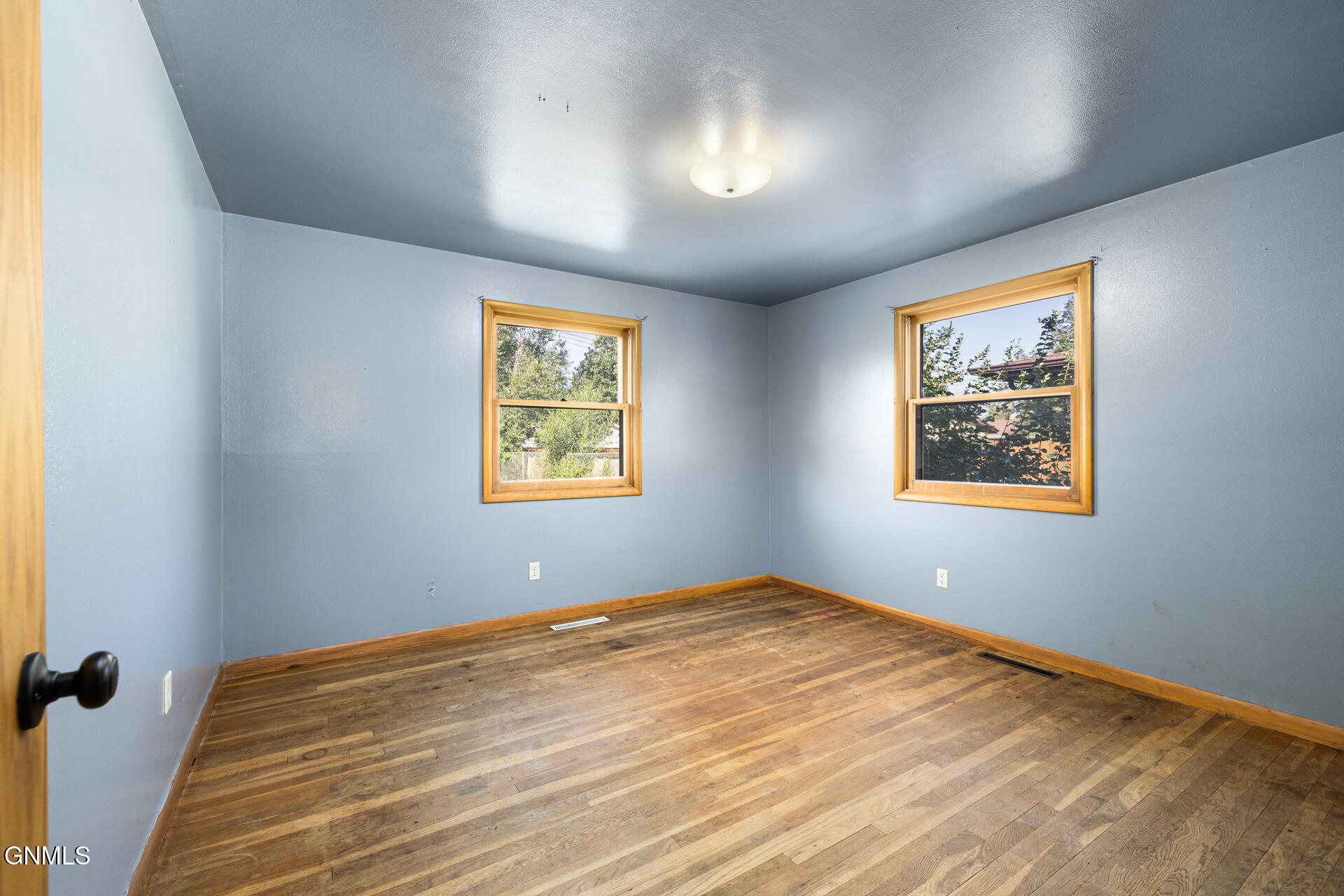 property viewer photo 23