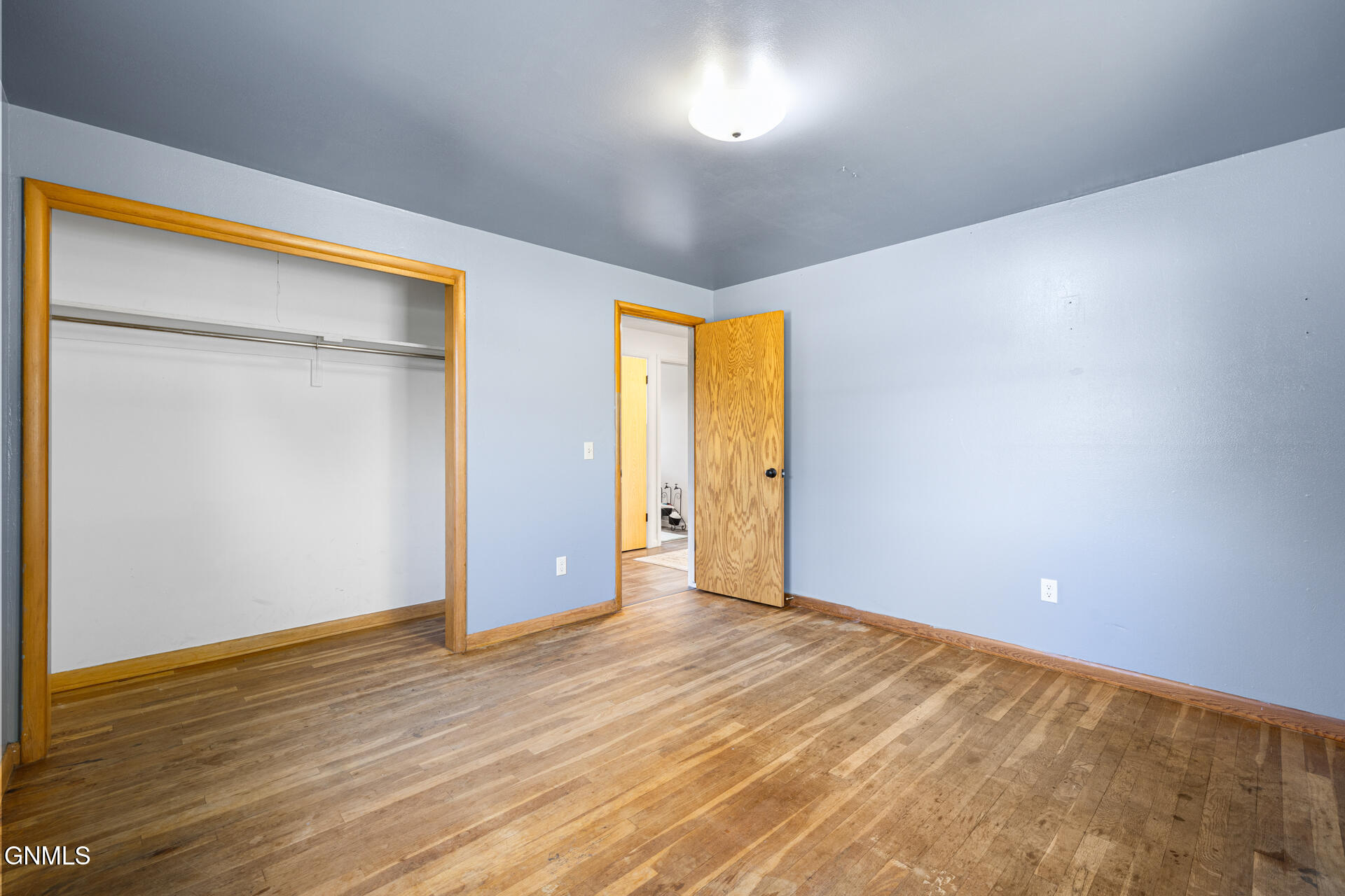 property viewer photo 24