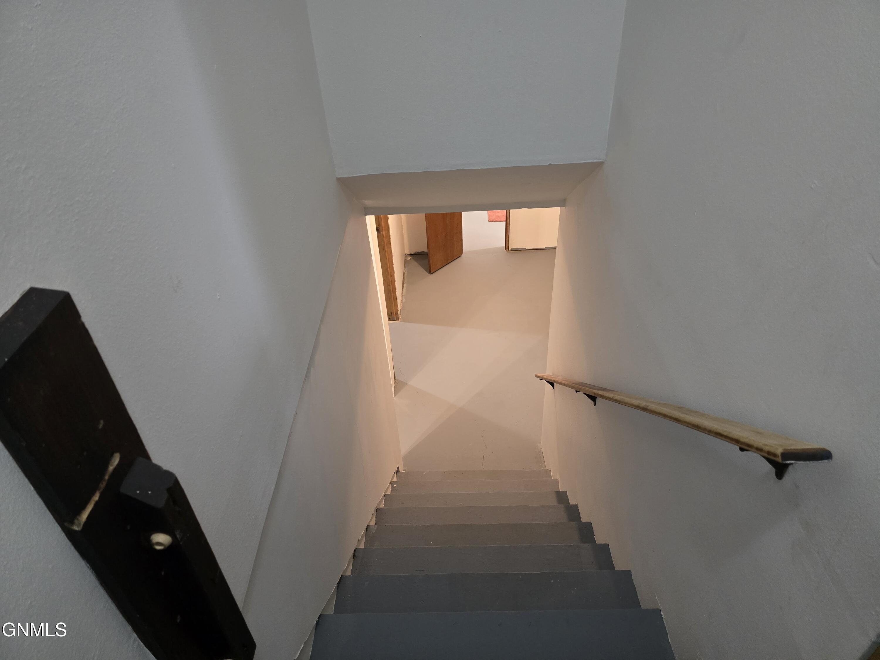 property viewer photo 25