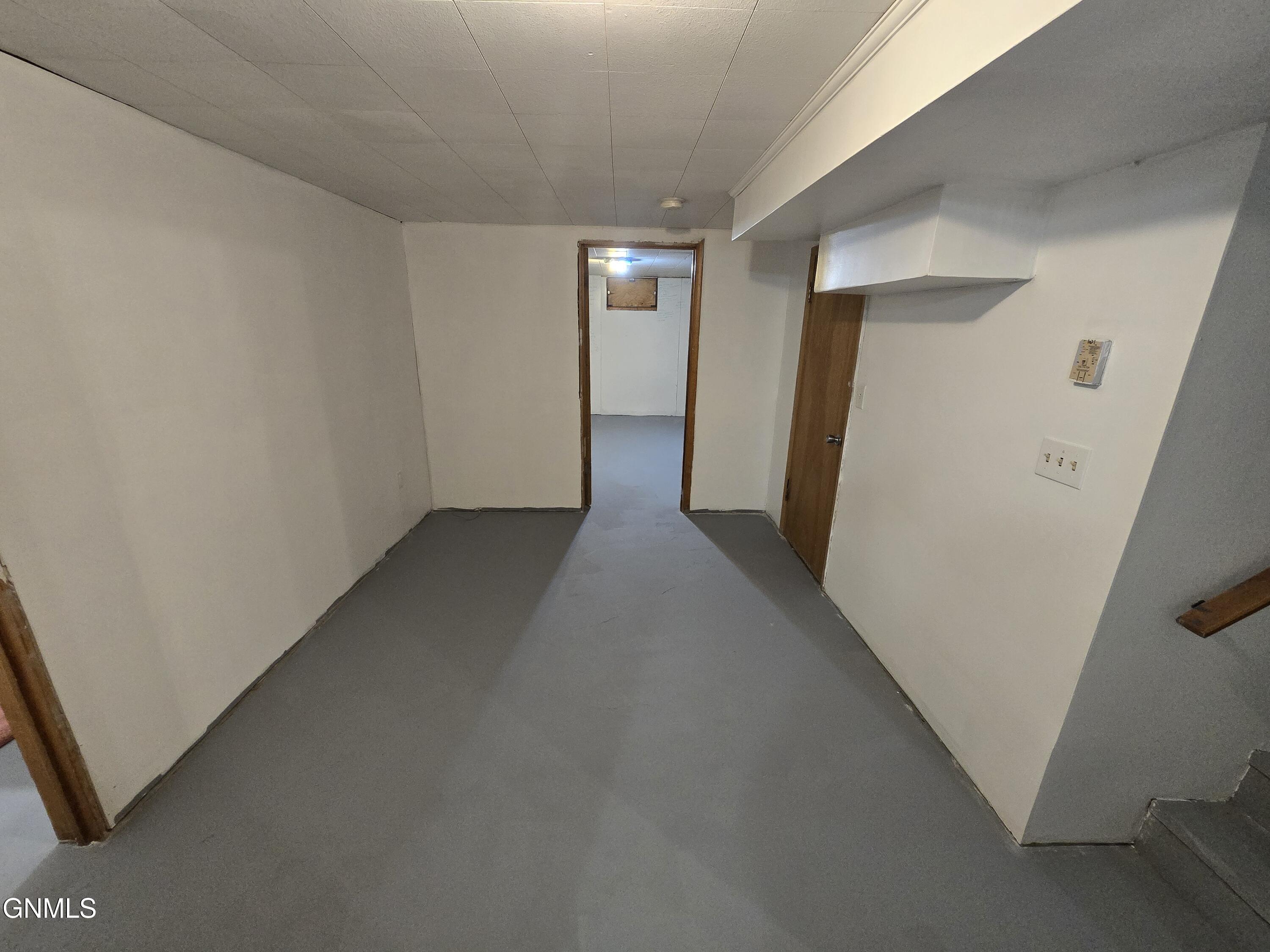 property viewer photo 27
