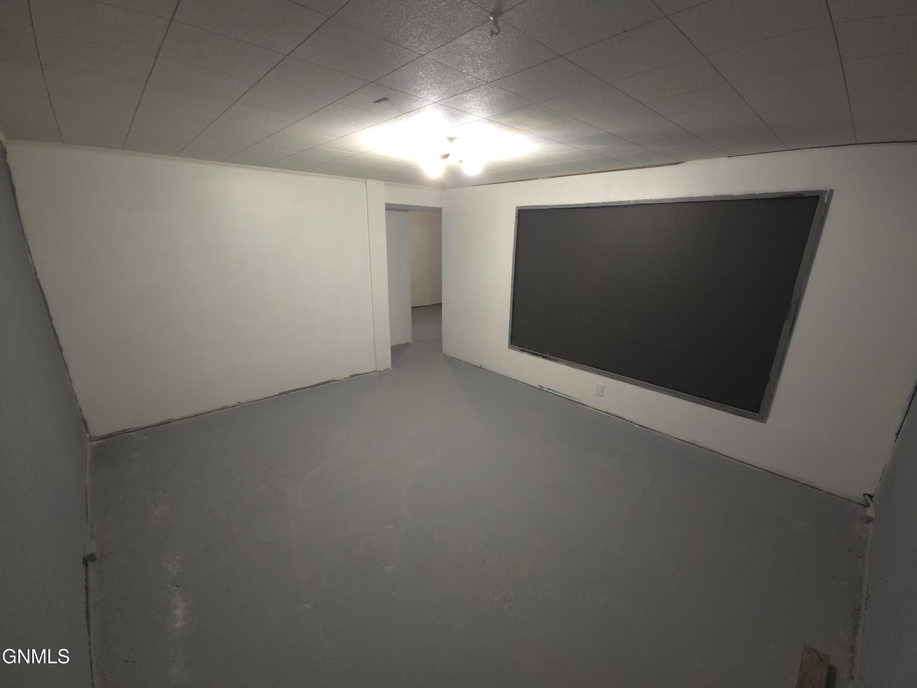property viewer photo 31
