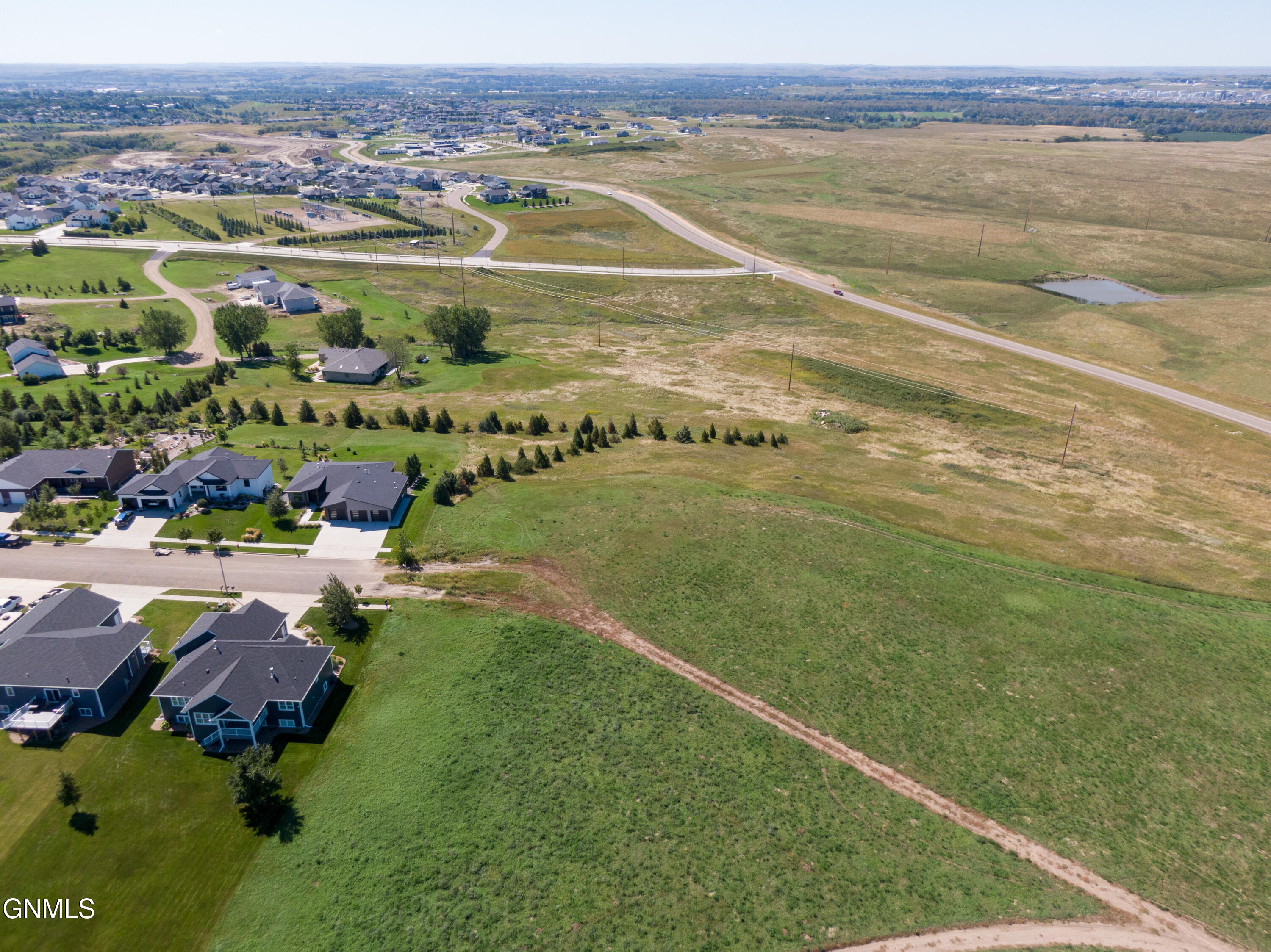 main property photo 3