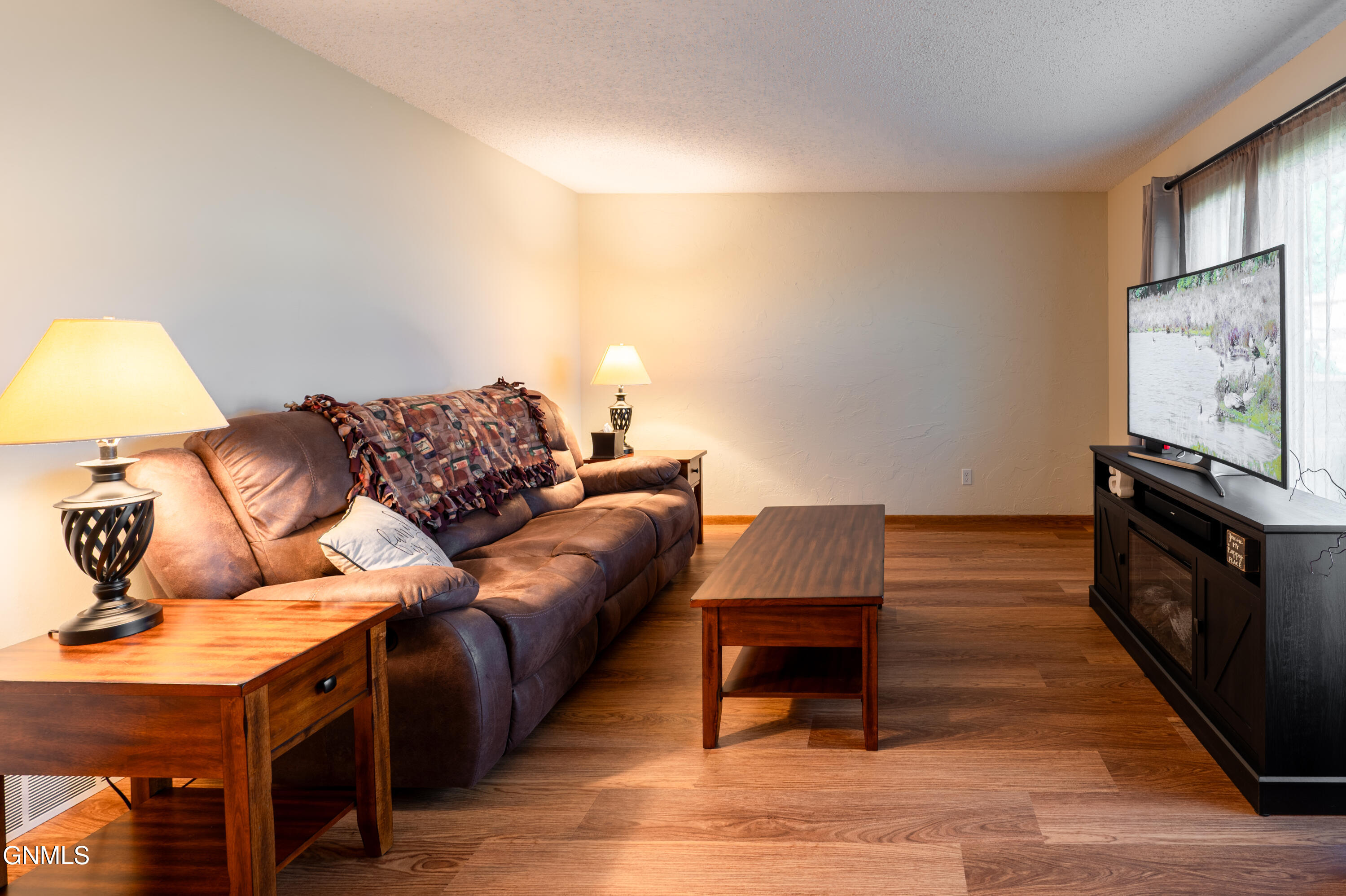 property viewer photo 29