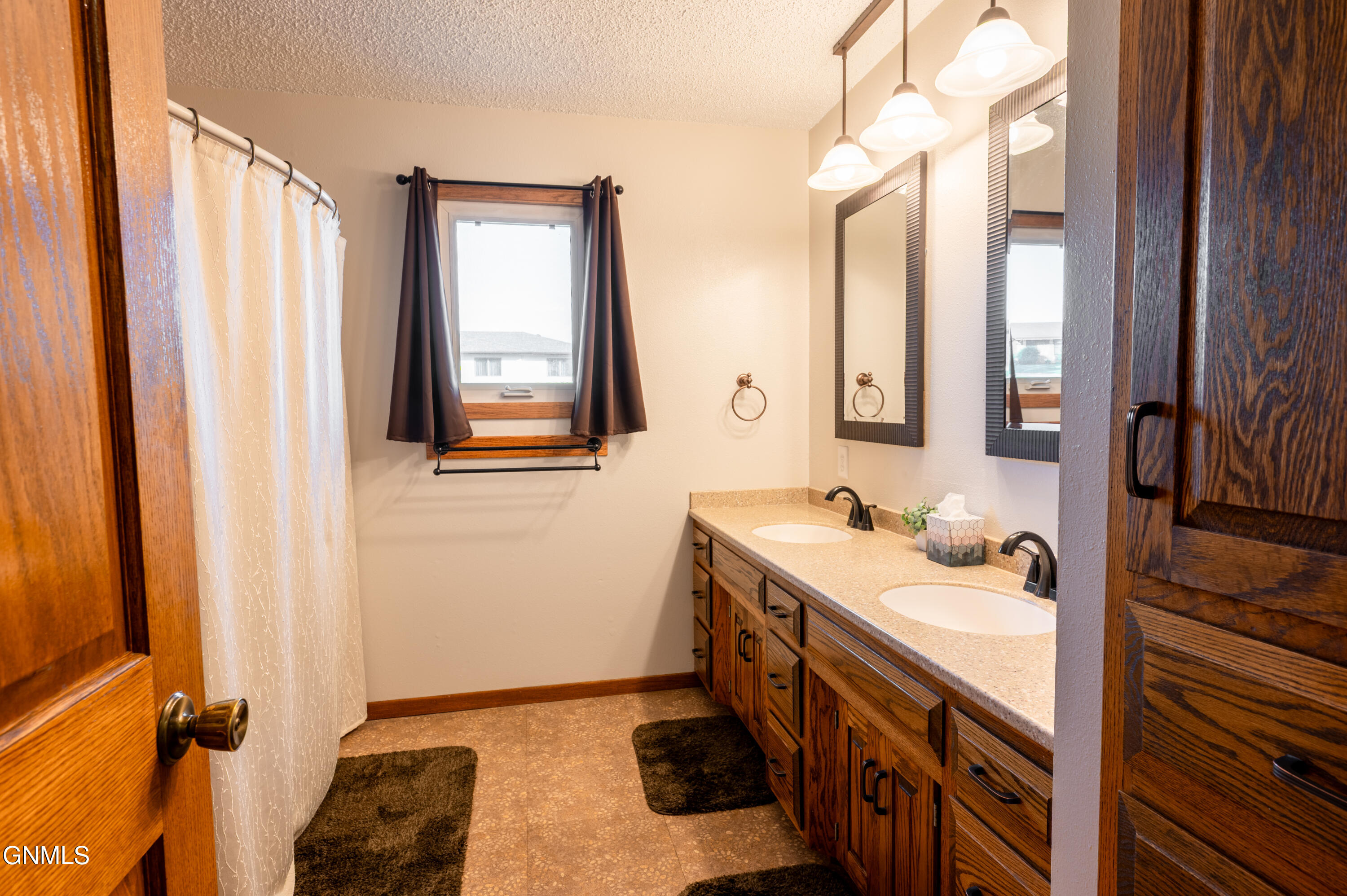property viewer photo 33