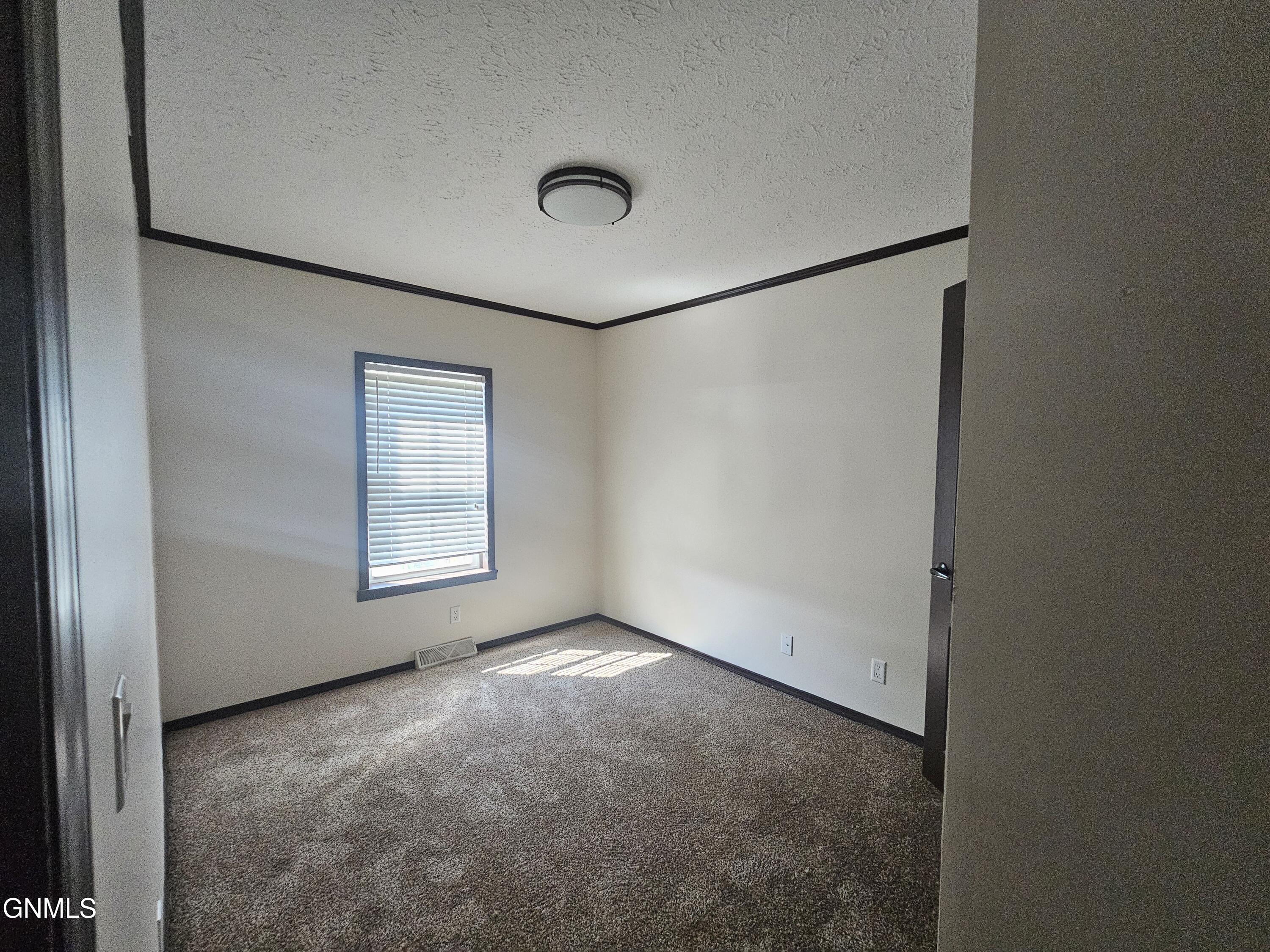 property viewer photo 11