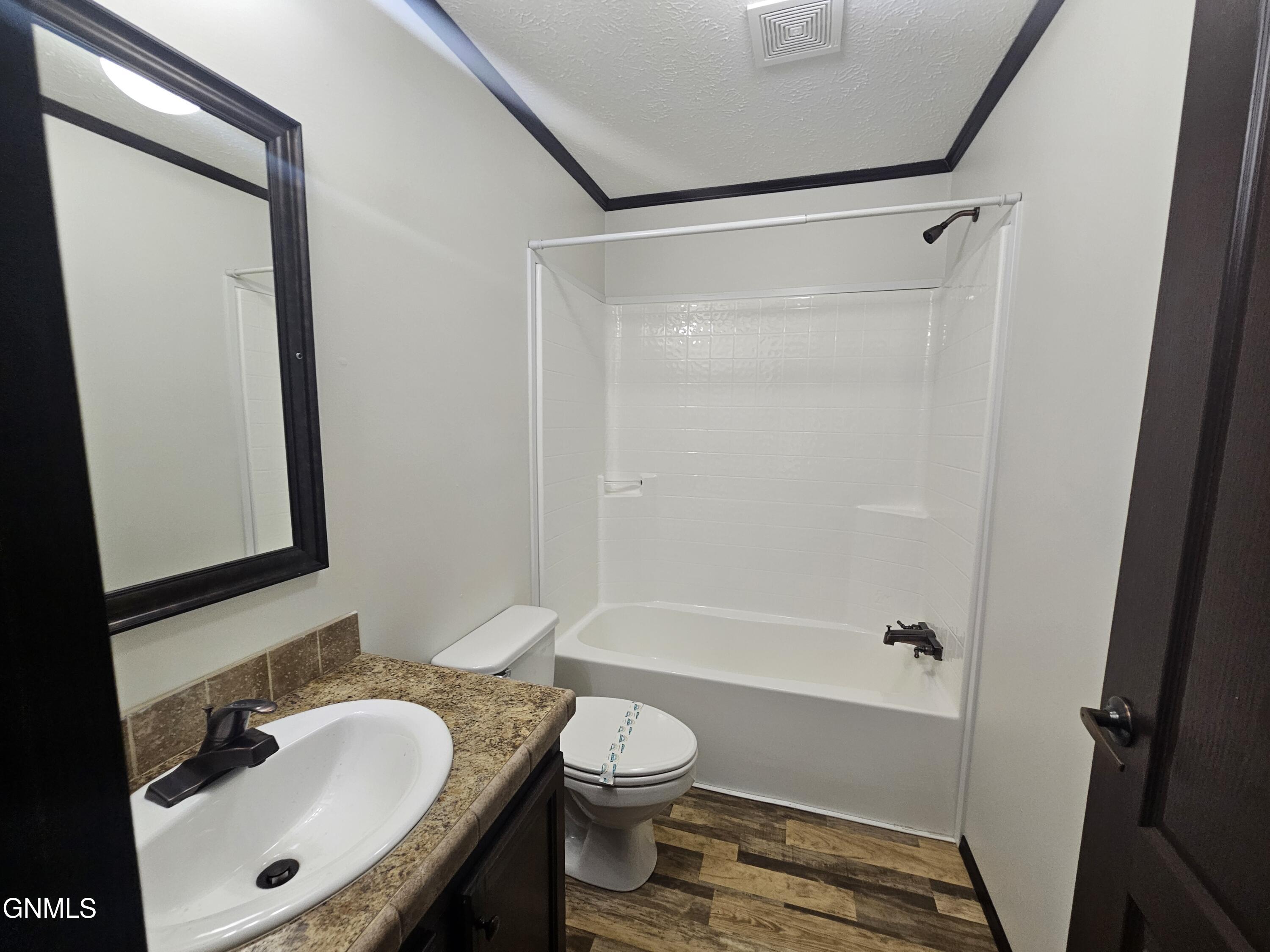 property viewer photo 12