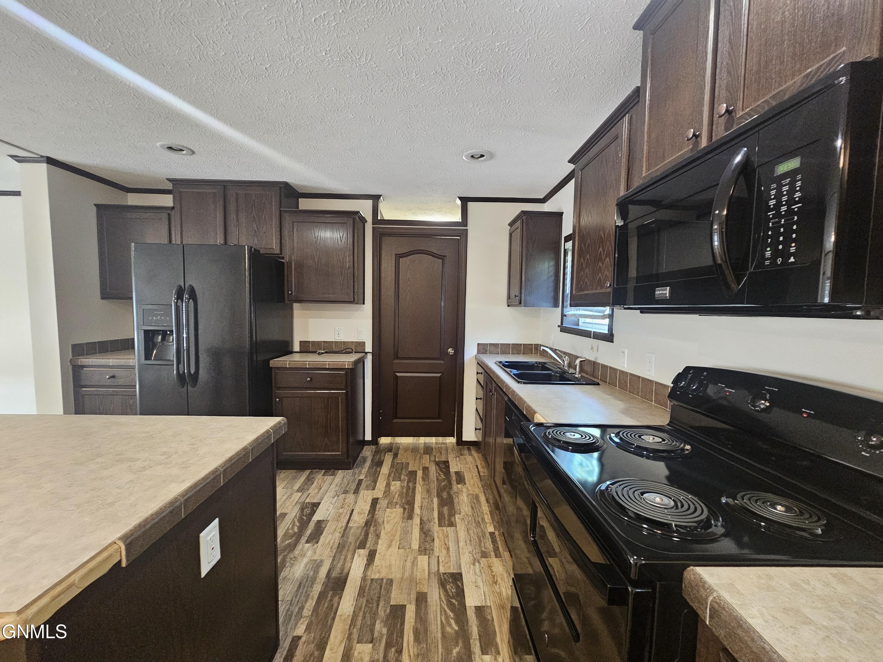 property viewer photo 14