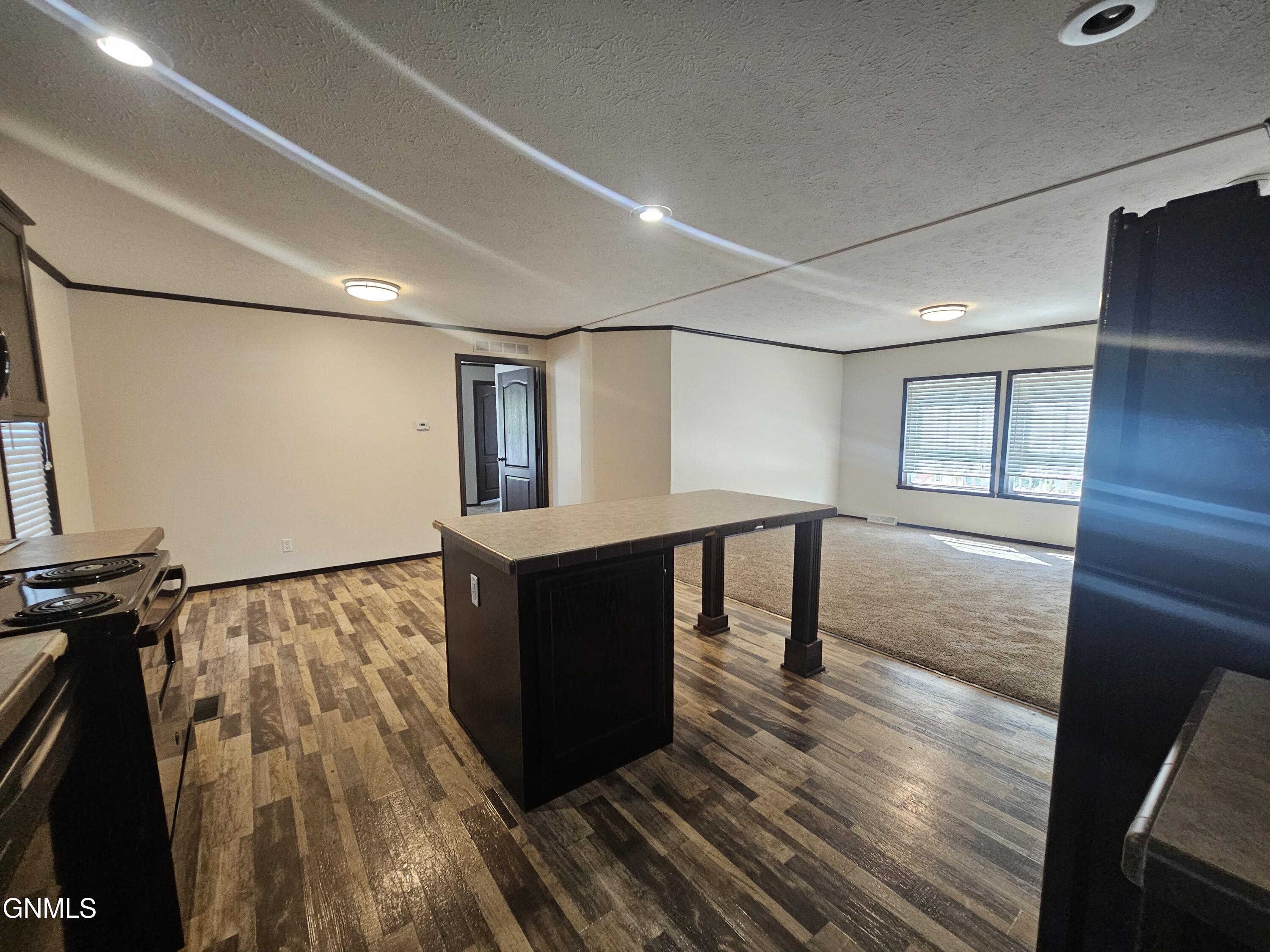 property viewer photo 15