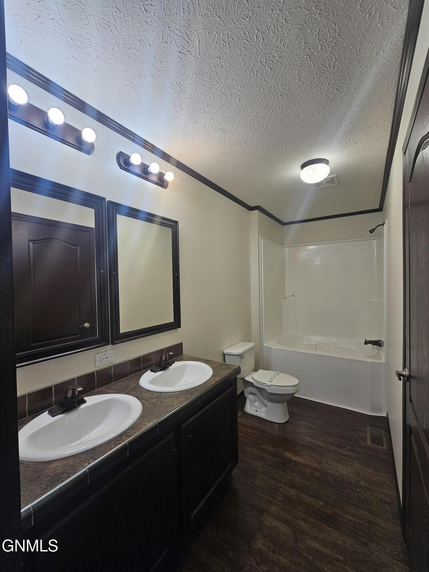 property viewer photo 21