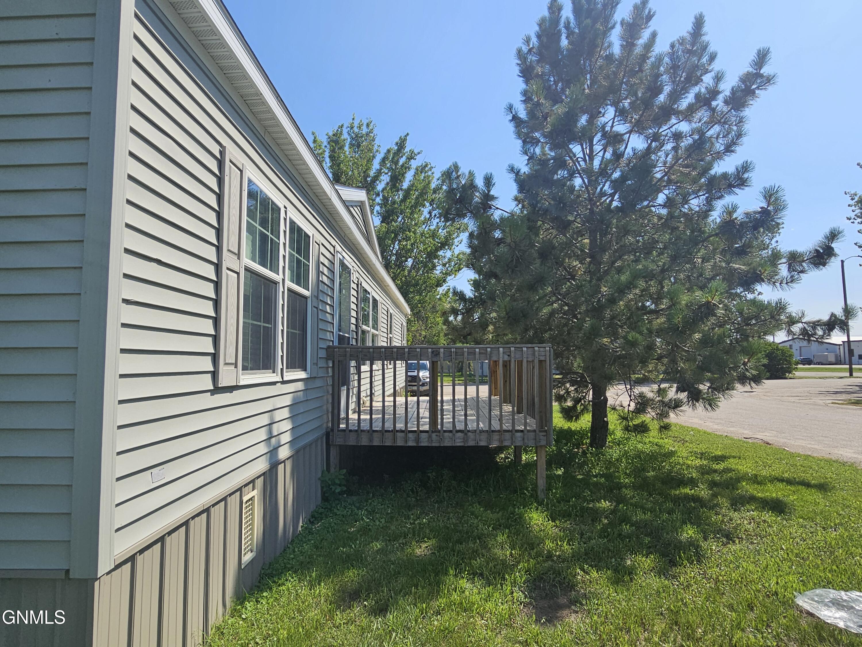 property viewer photo 5
