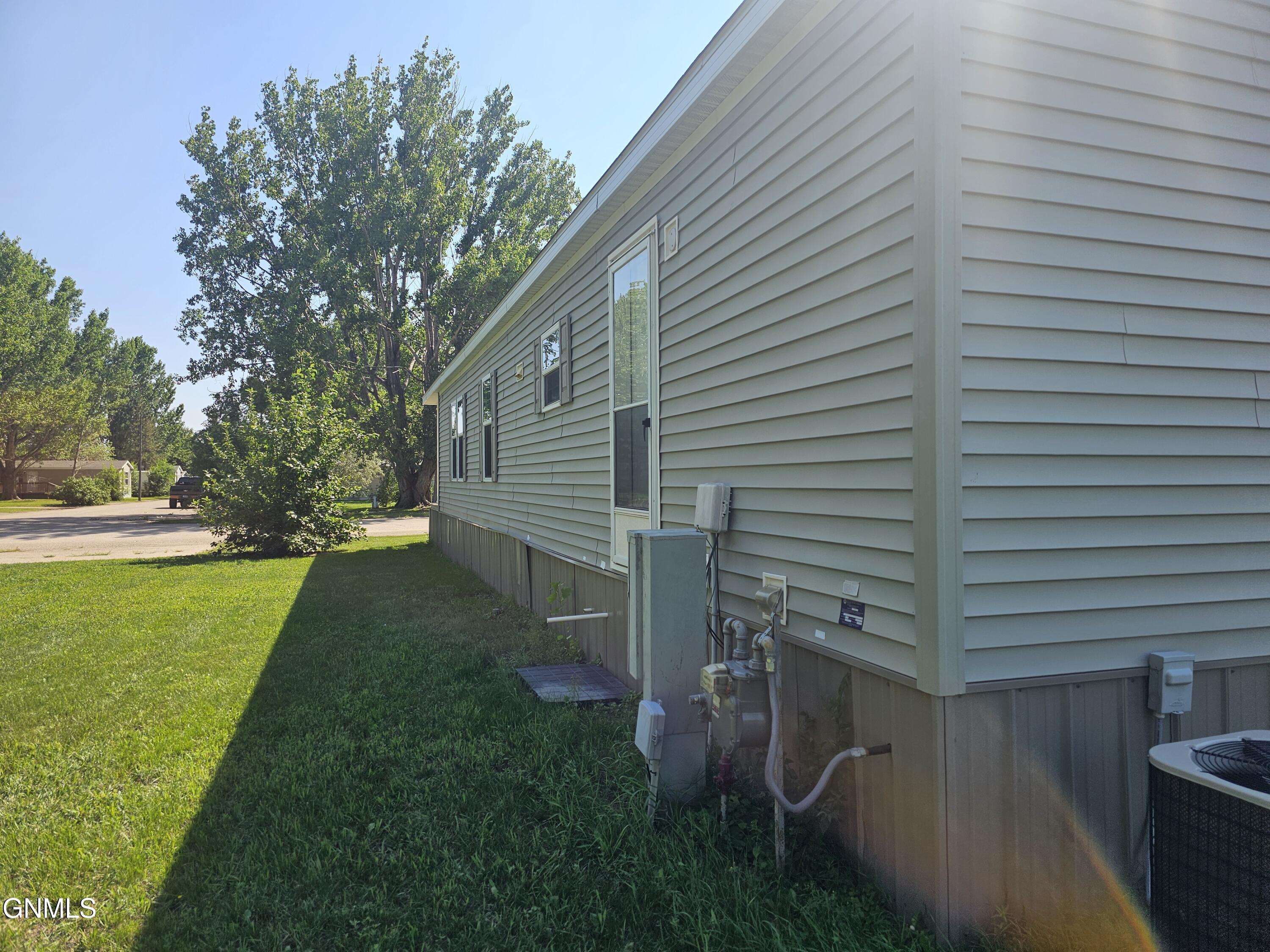 property viewer photo 6