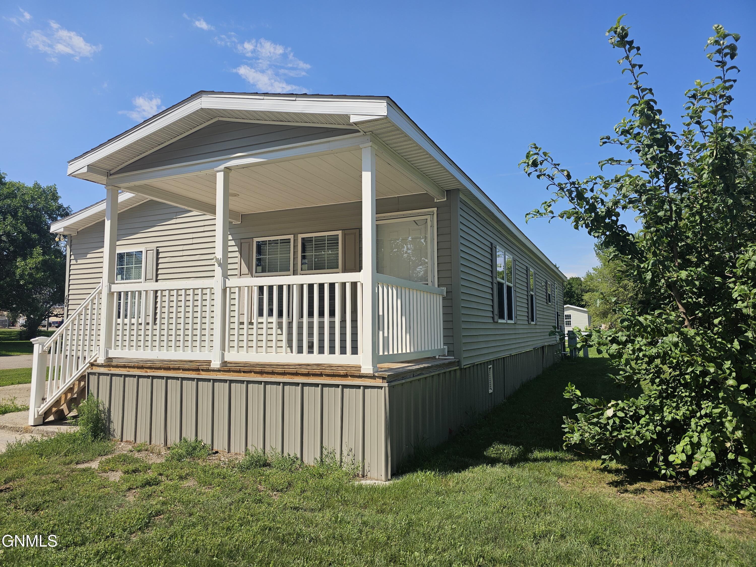 property viewer photo 7