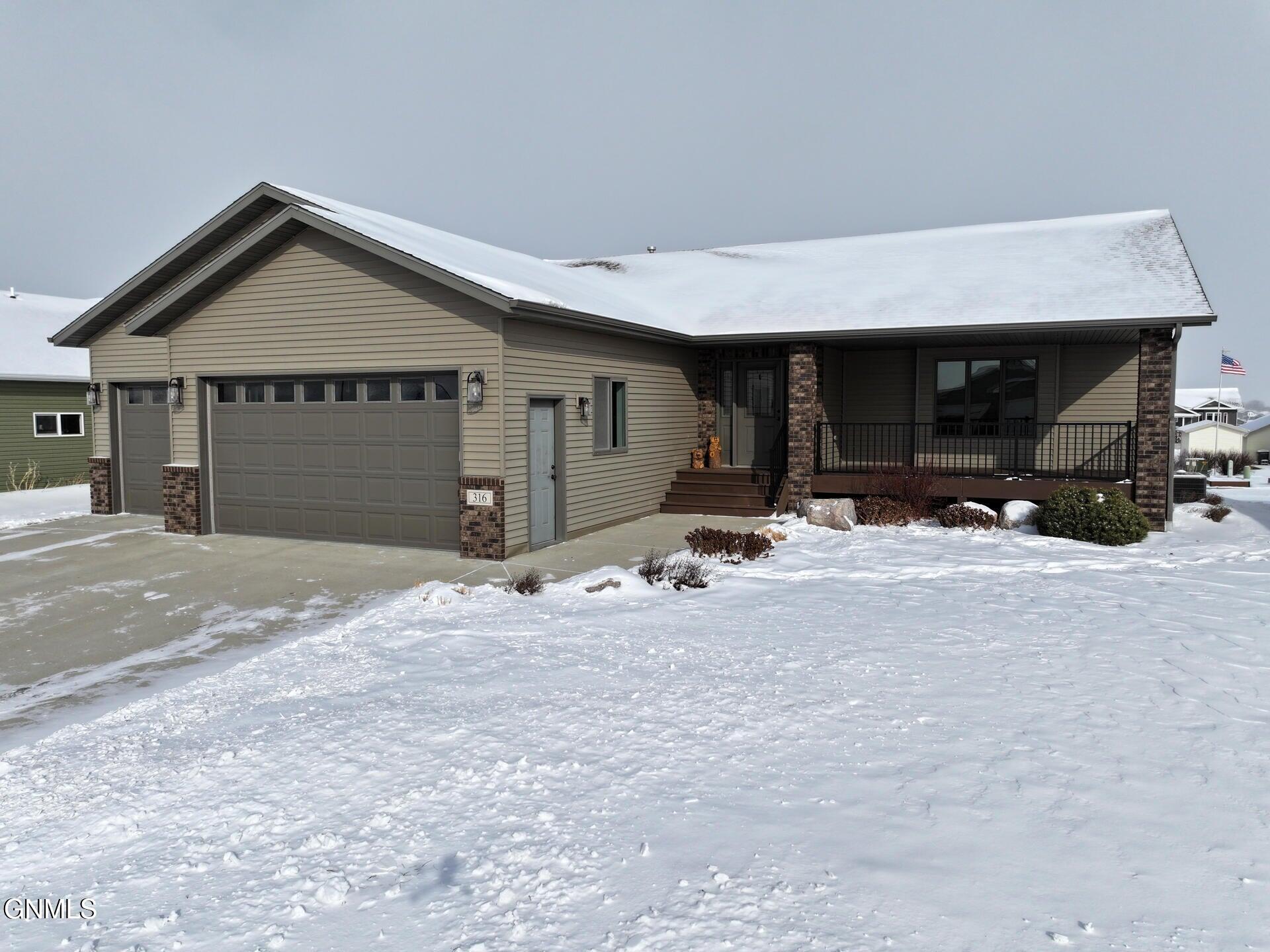 main property photo 0